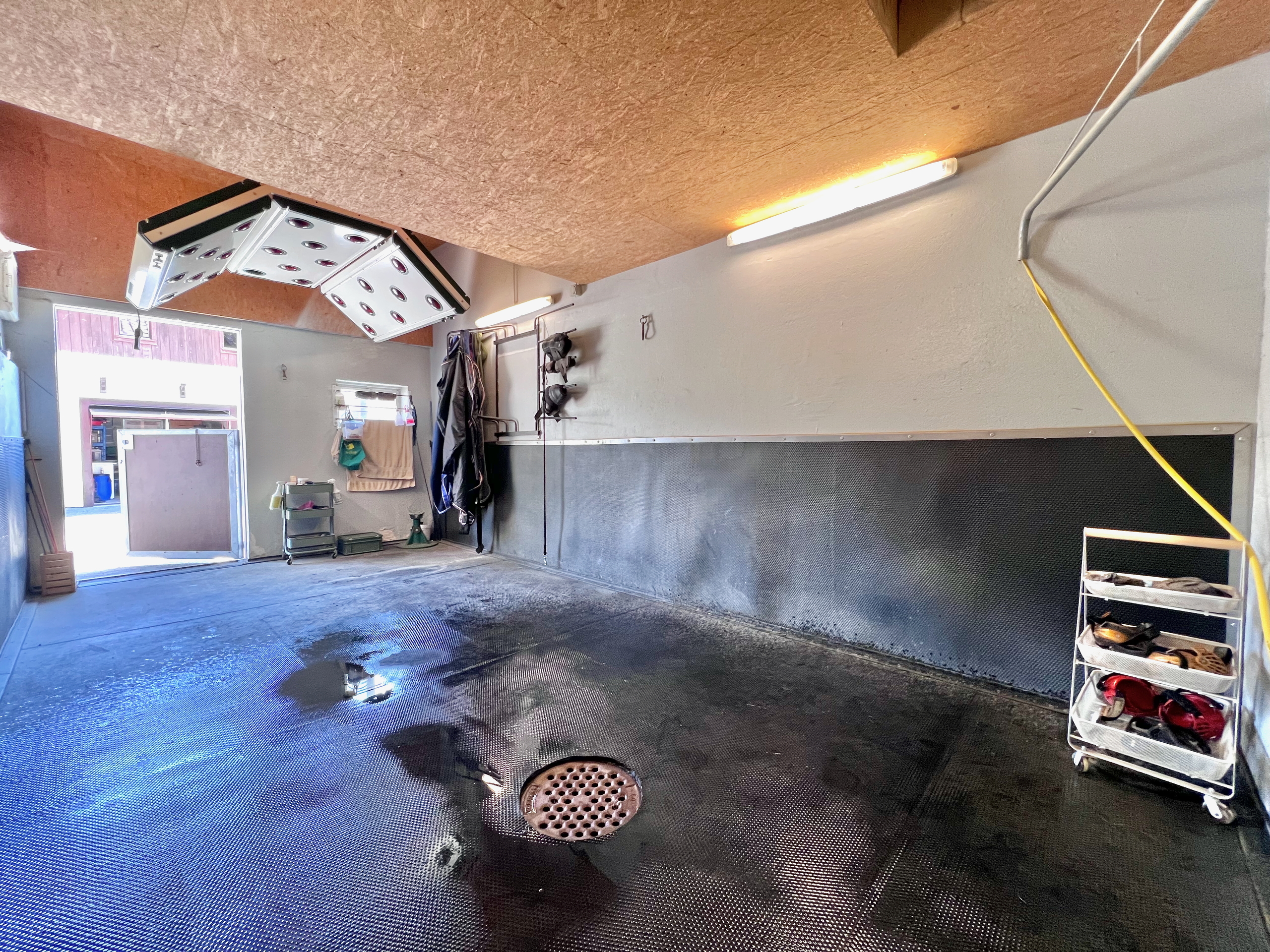 Interior view 7