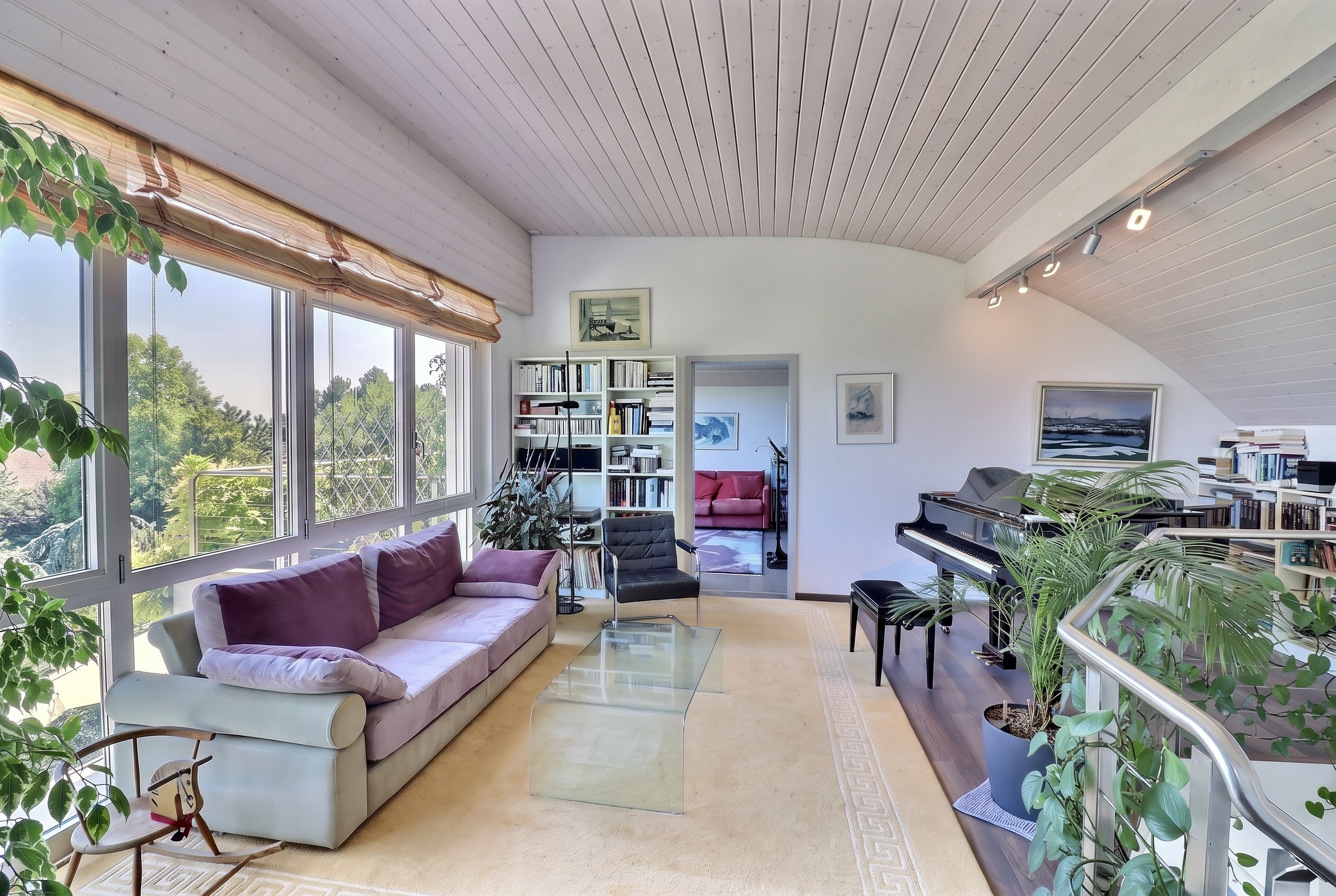 Interior view 5