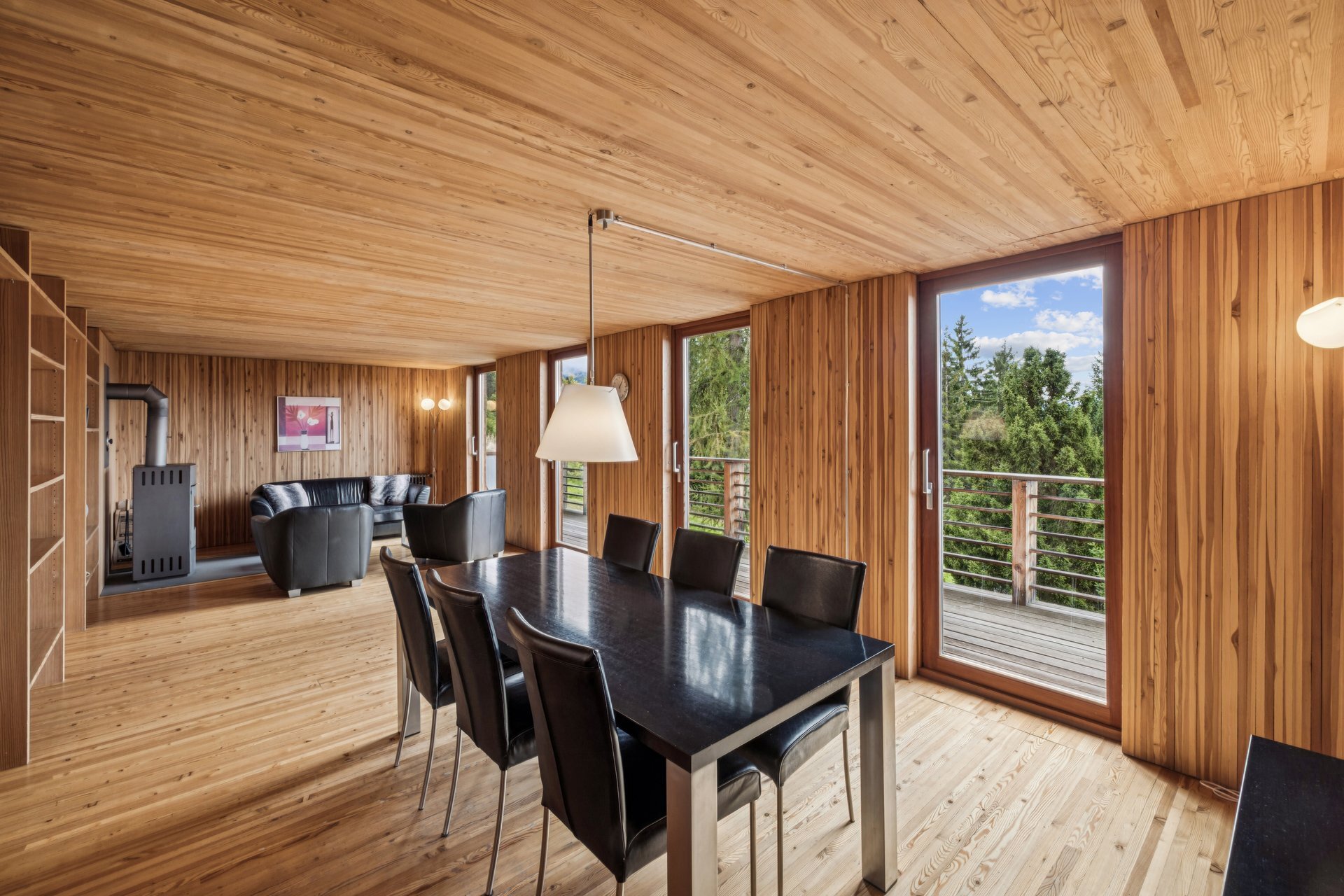 Coin à manger et salon 