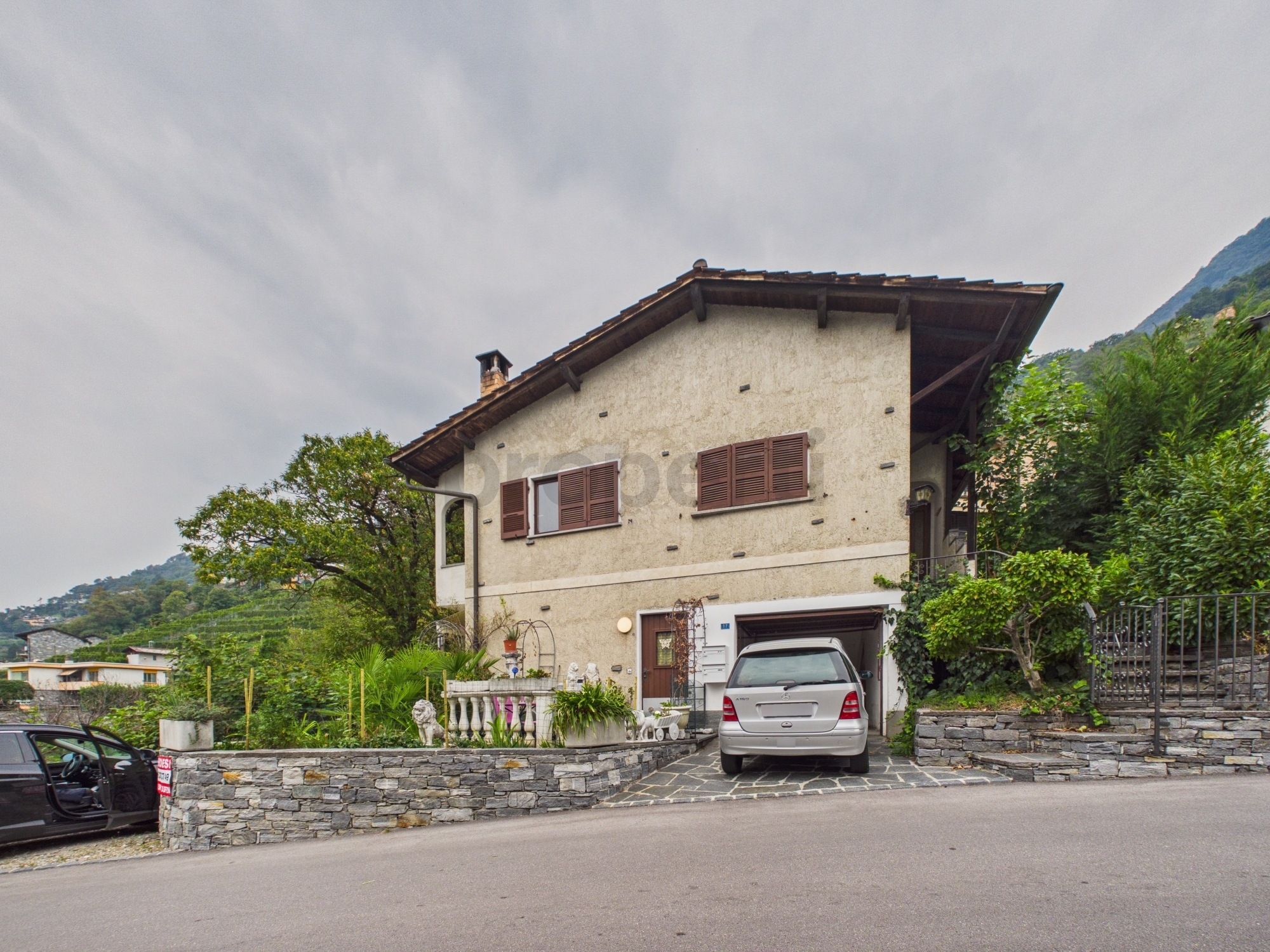 Image 1 Image 1