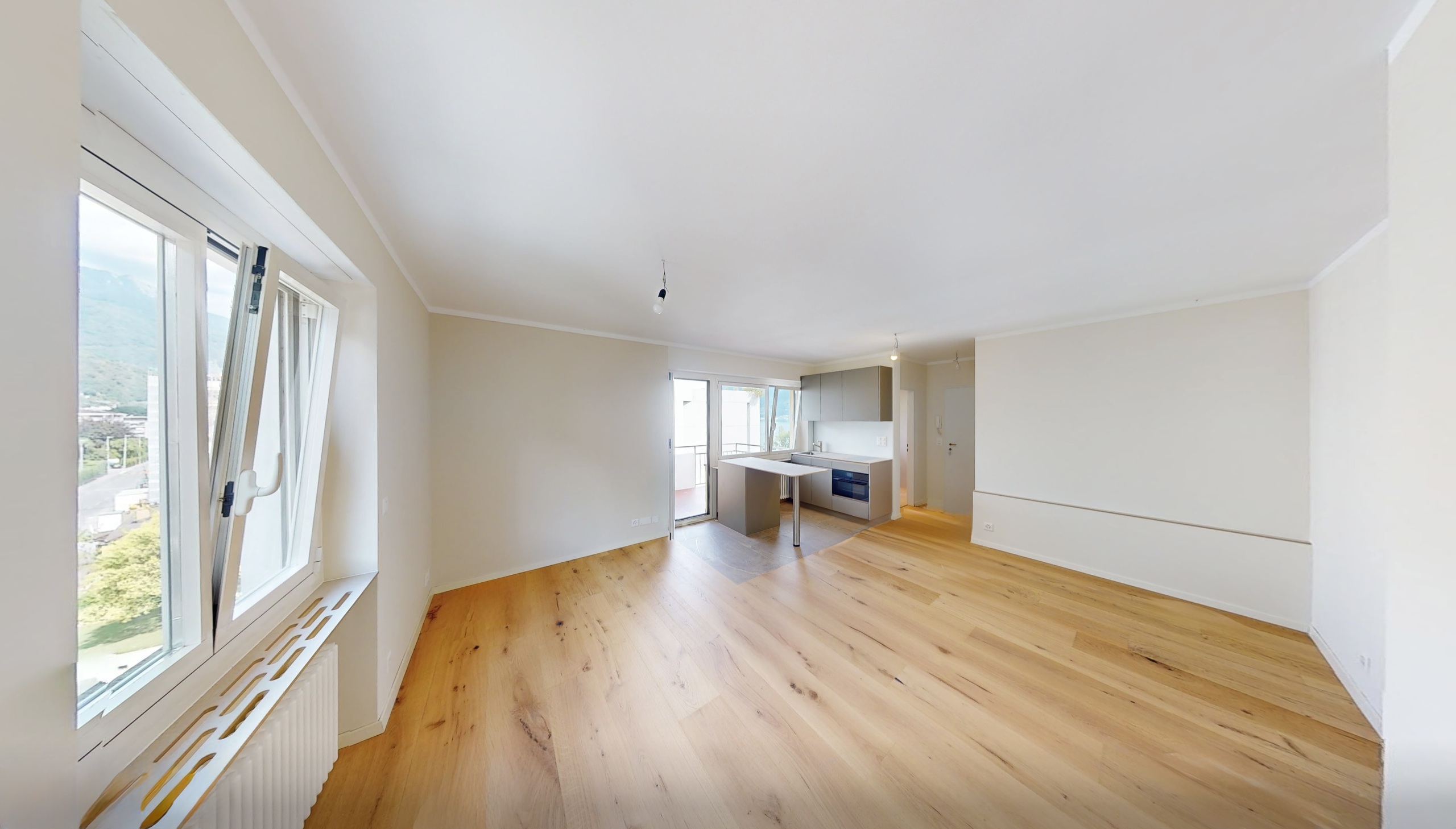 Interior view 4