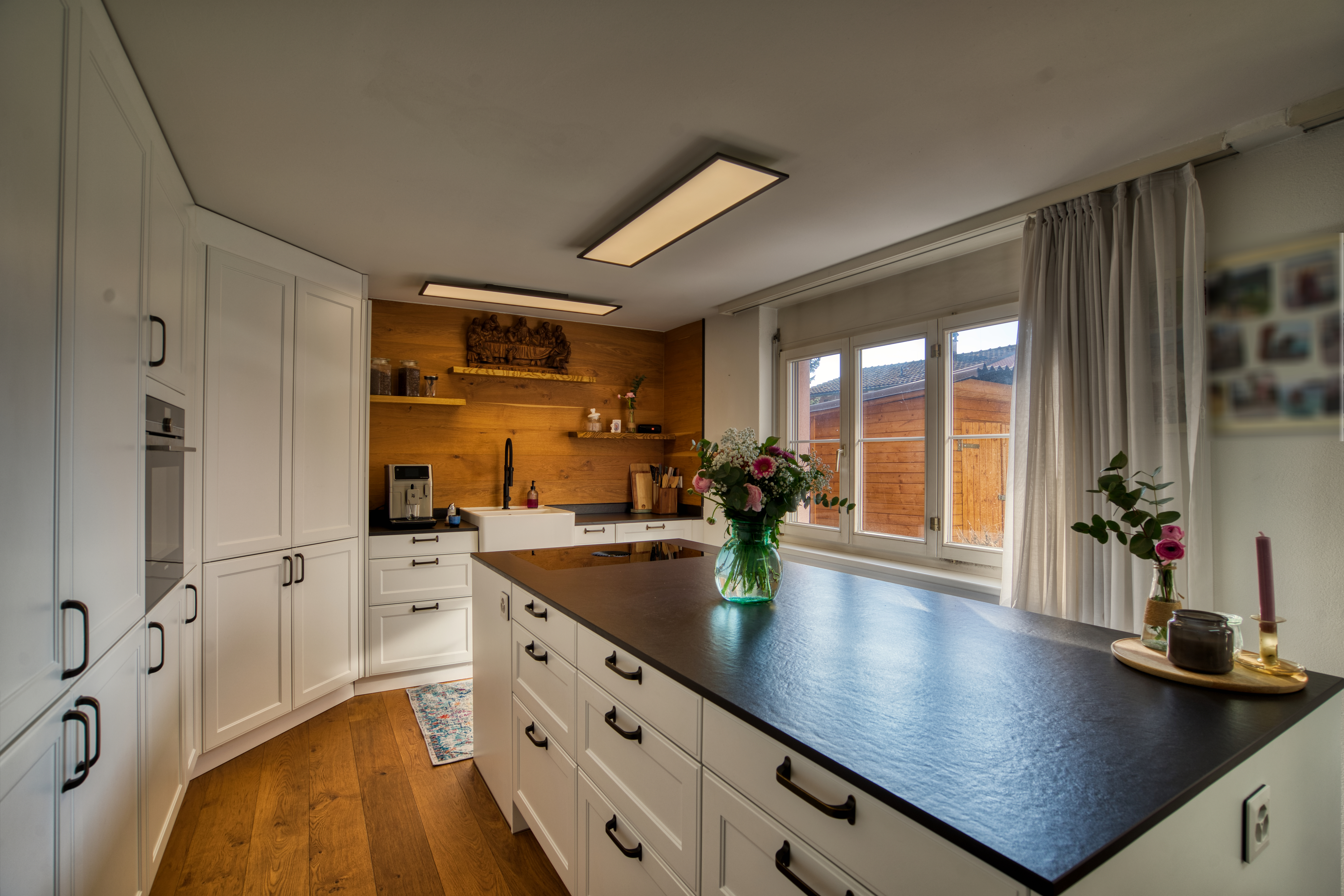 Küche mit Kochinsel