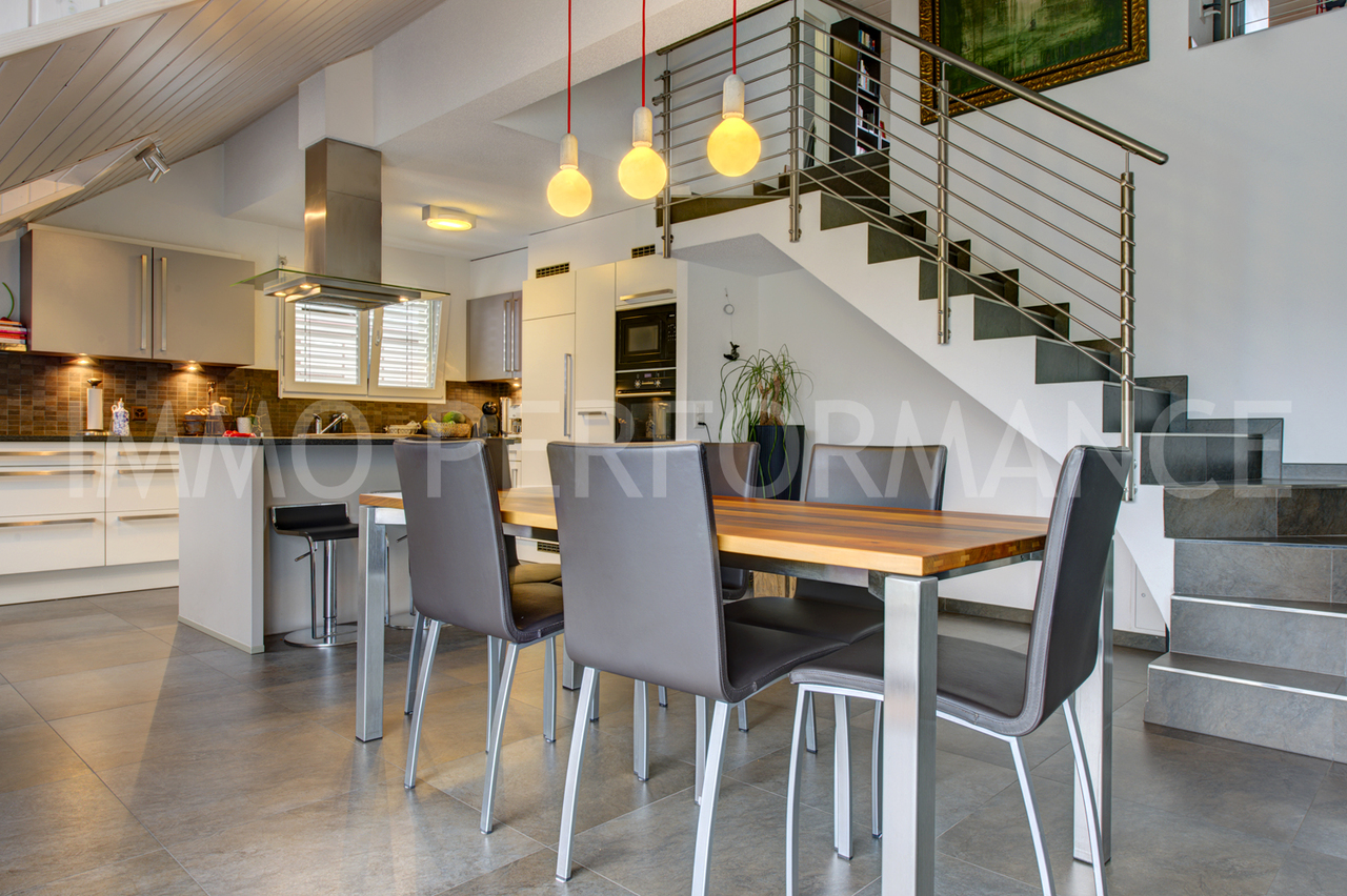 Salle à manger-cuisine ouverte