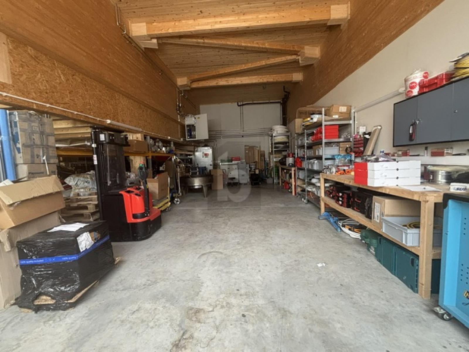 Photo 5