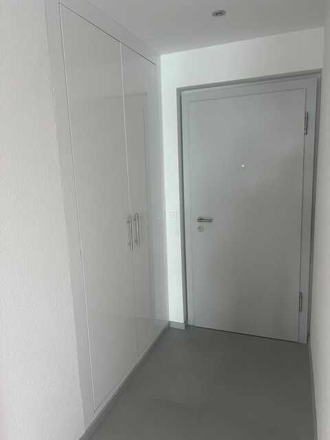 Interior view 4