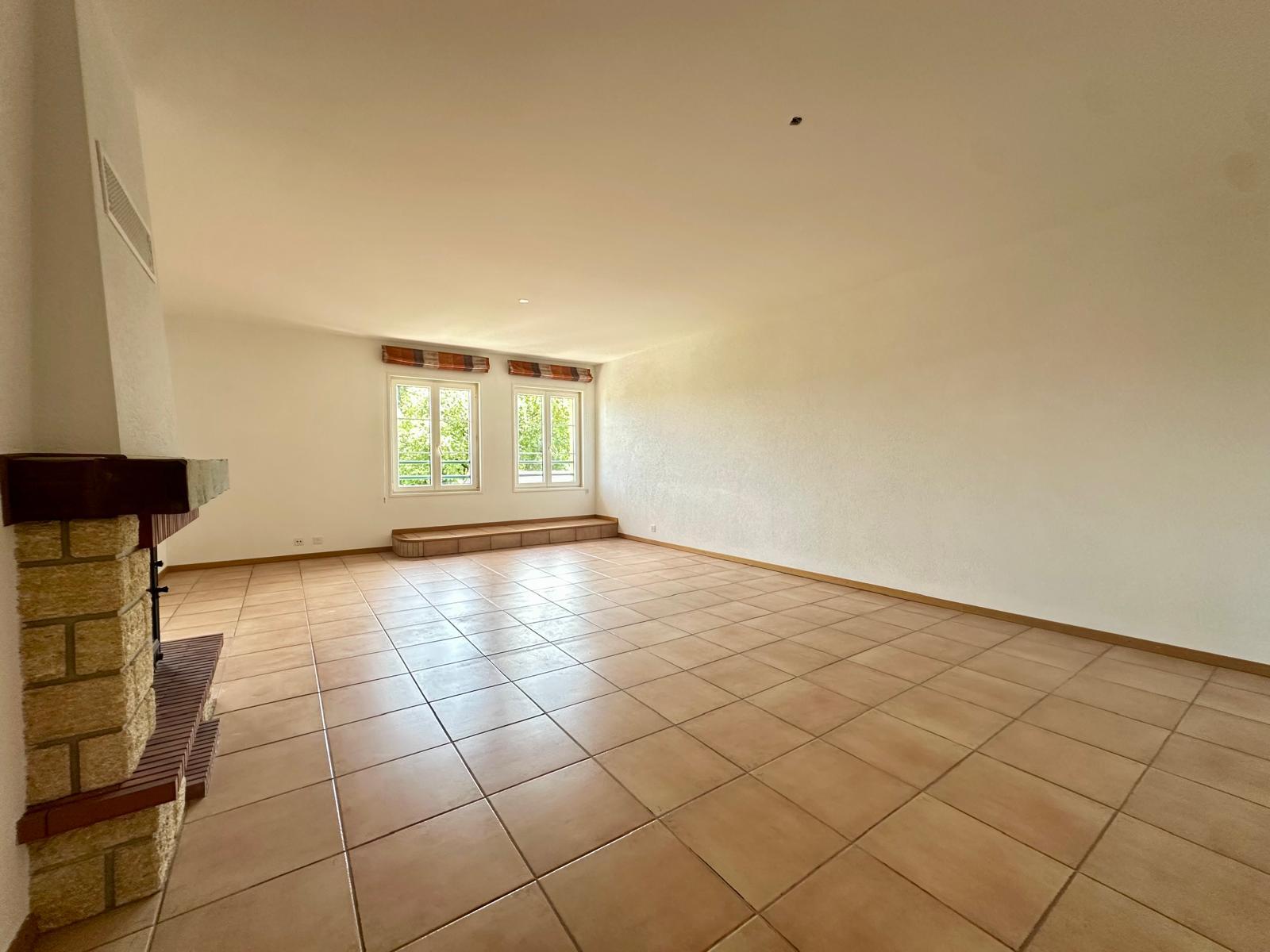 Interior view 4