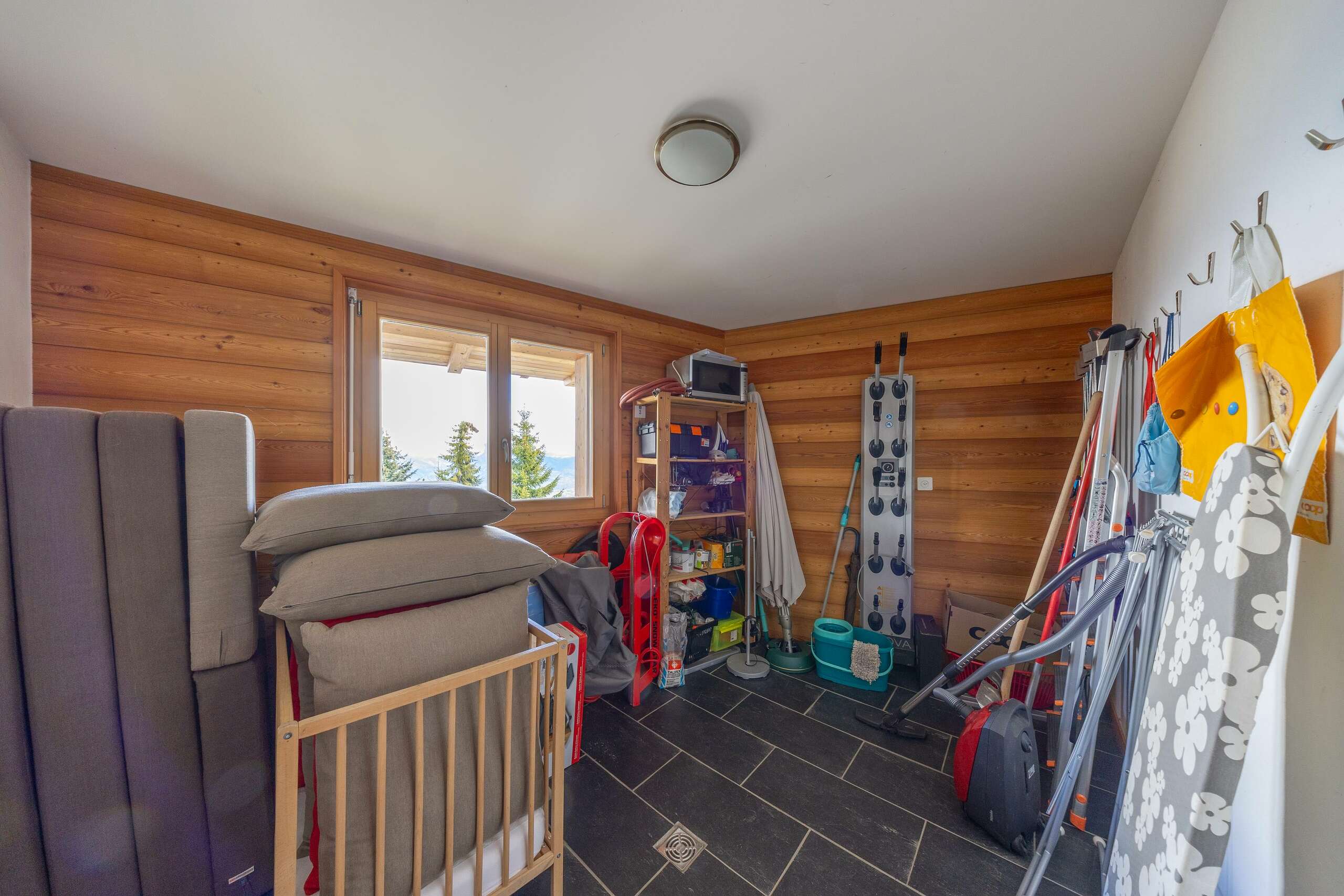 Additional room ground floor Additional room ground floor