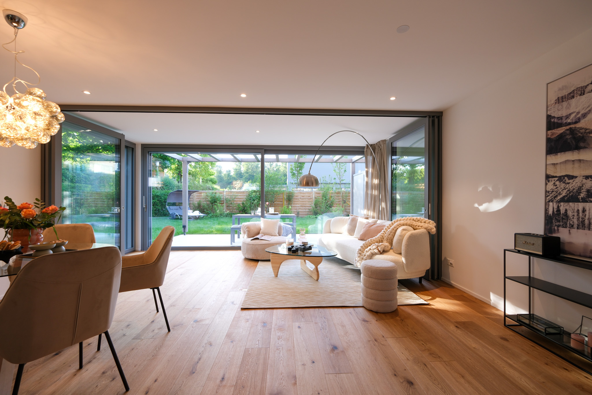 Wohn- und Essbereich