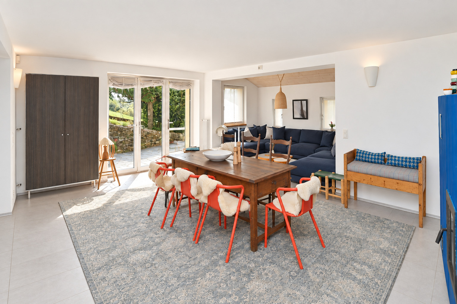 Interior view 4