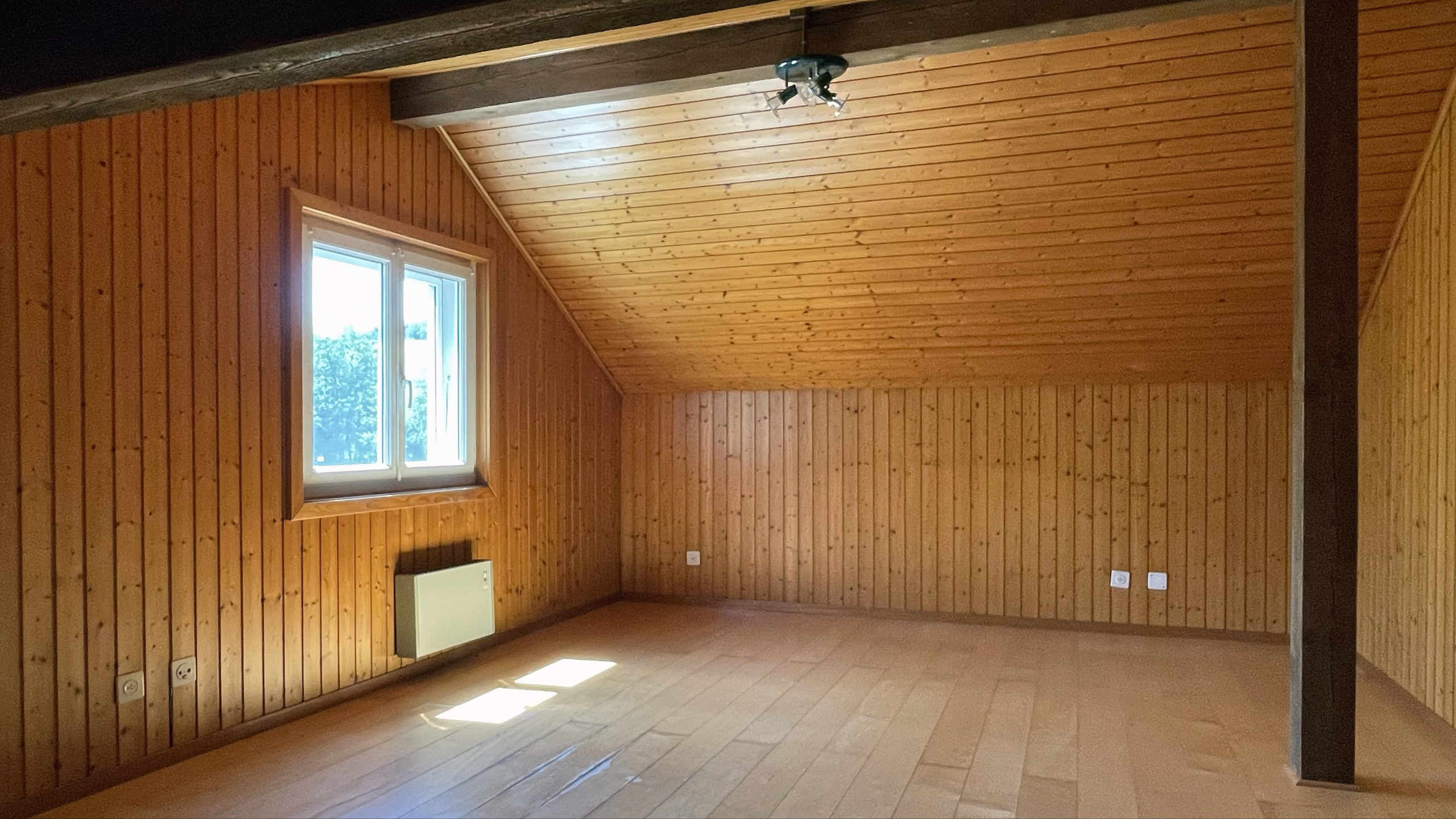 Interior view 4