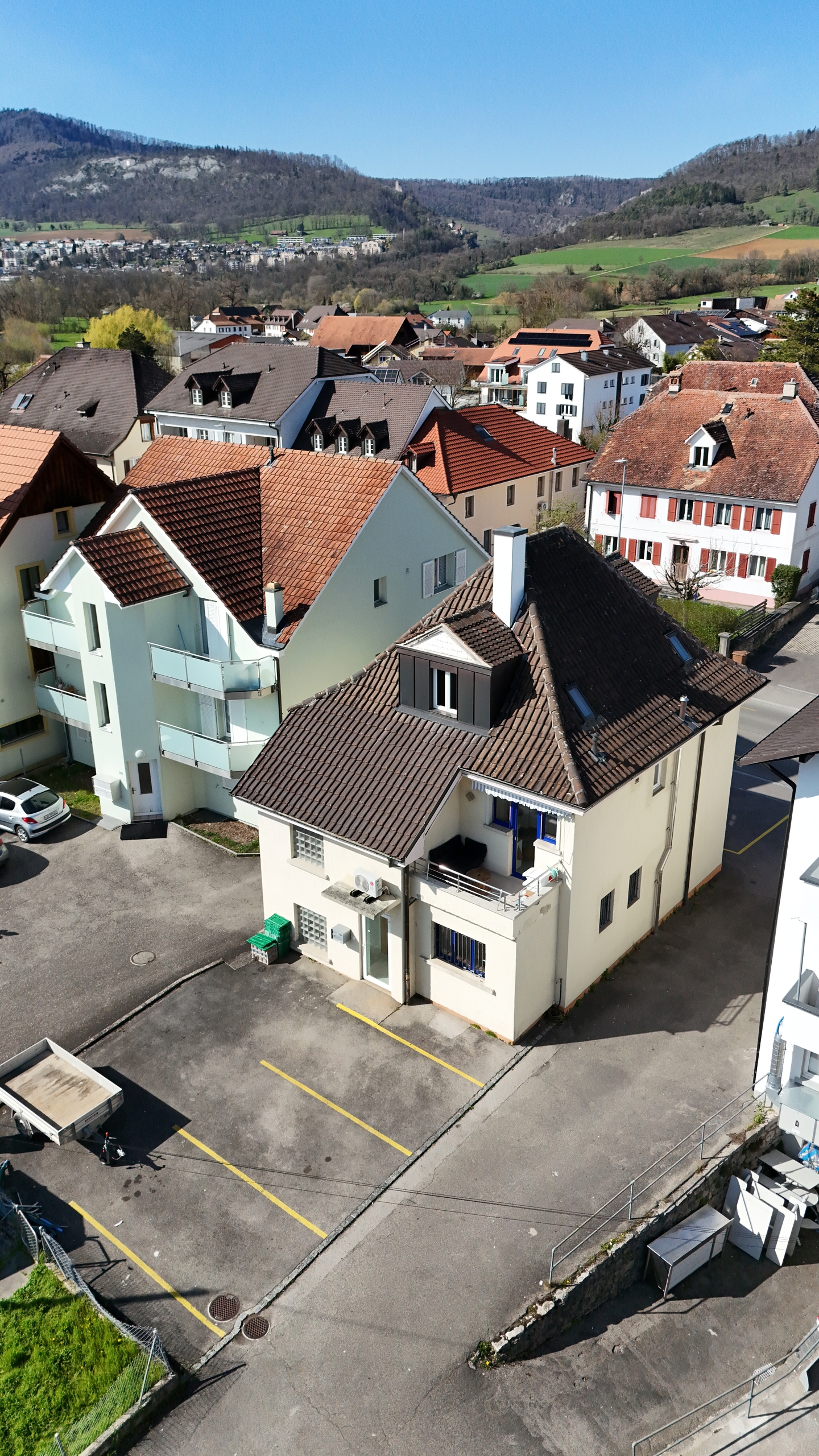 Photo 2