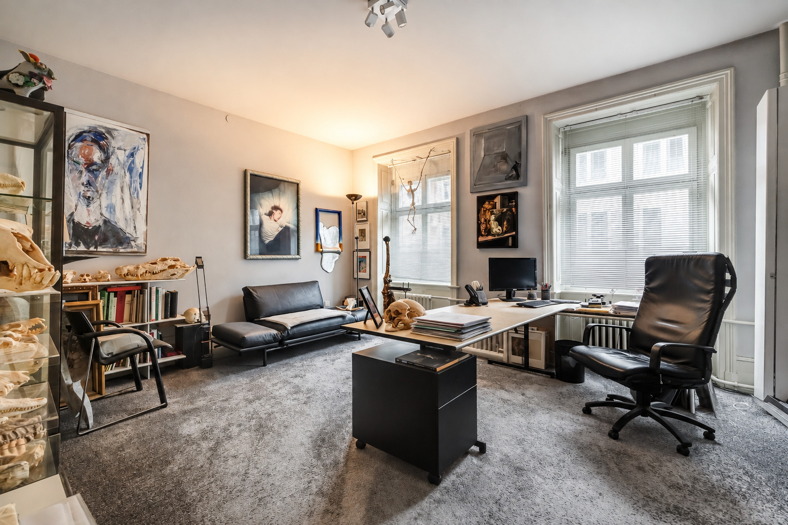 Interior view 9