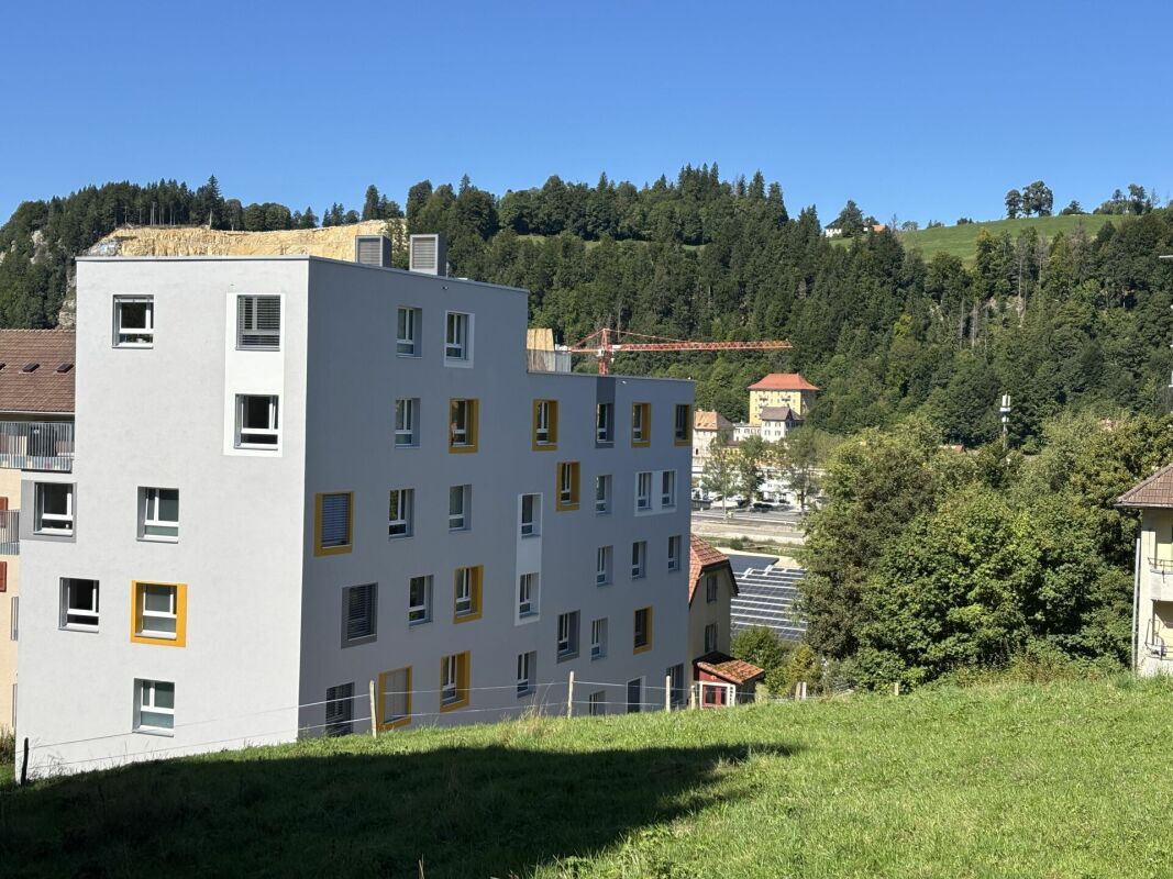 Photo 2