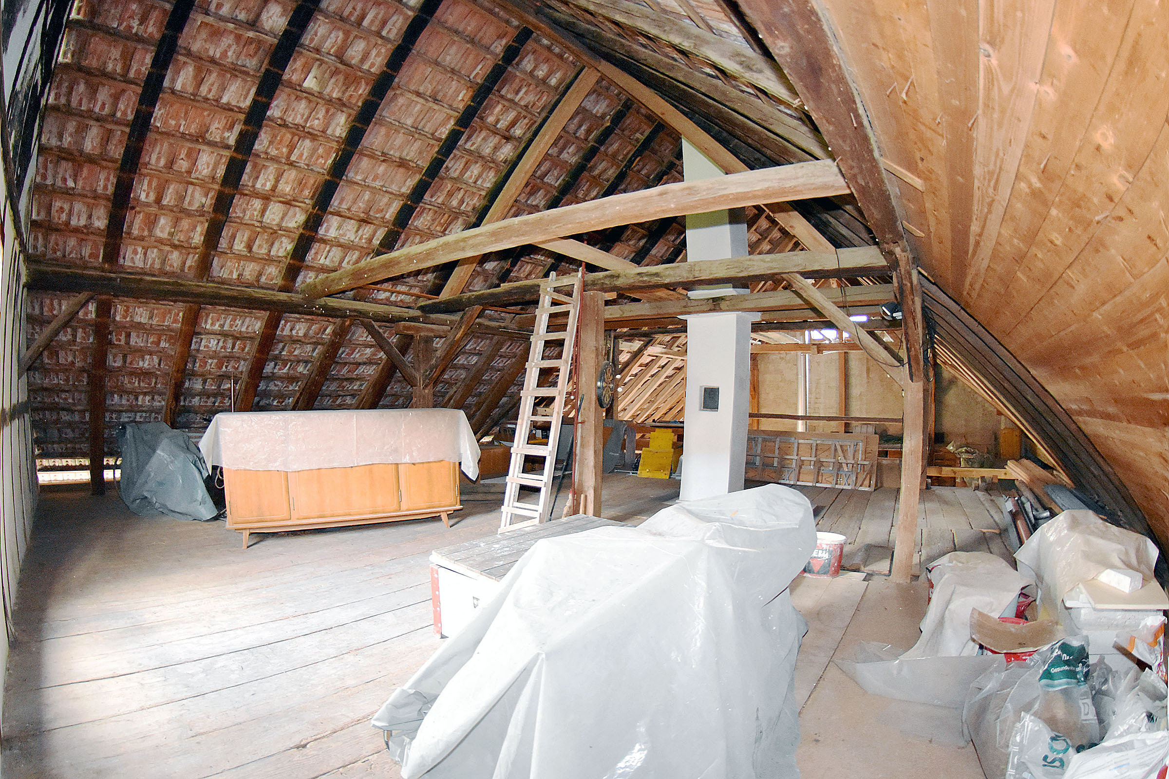 Tenn / Fläche über Zimmer im OG Tenn / Fläche über Zimmer im OG