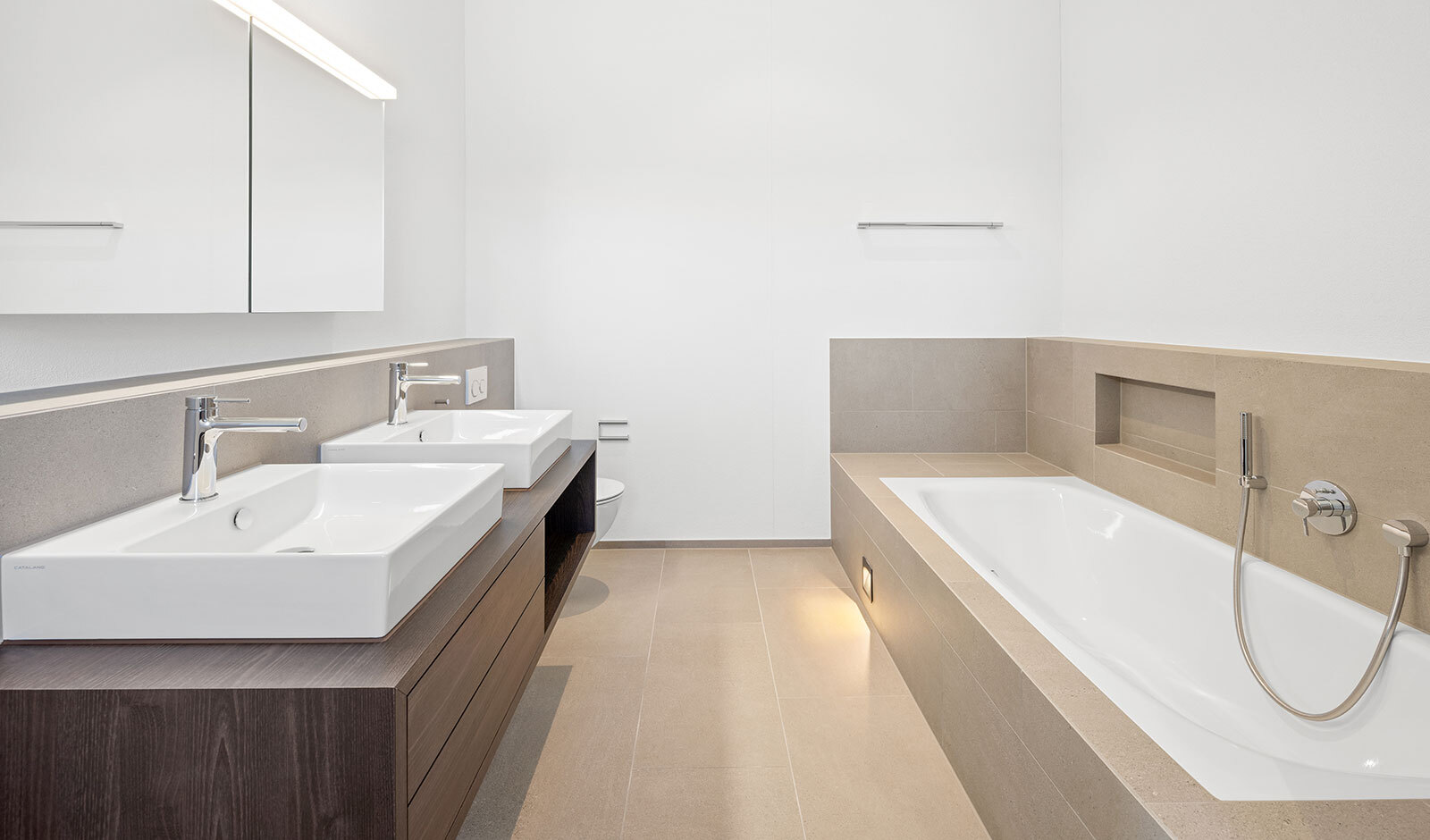 Interior view 4