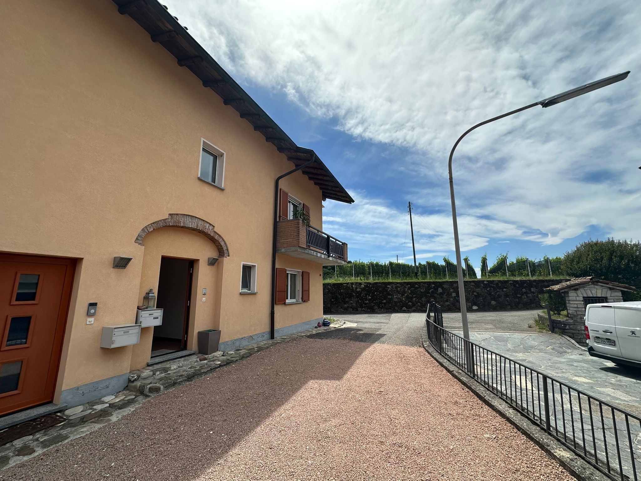 Vista esteriore 2