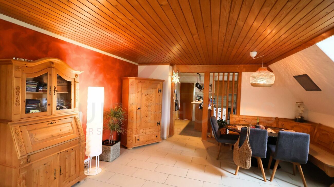 Wohnzimmer / Wohnbereich ? Salon / séjour