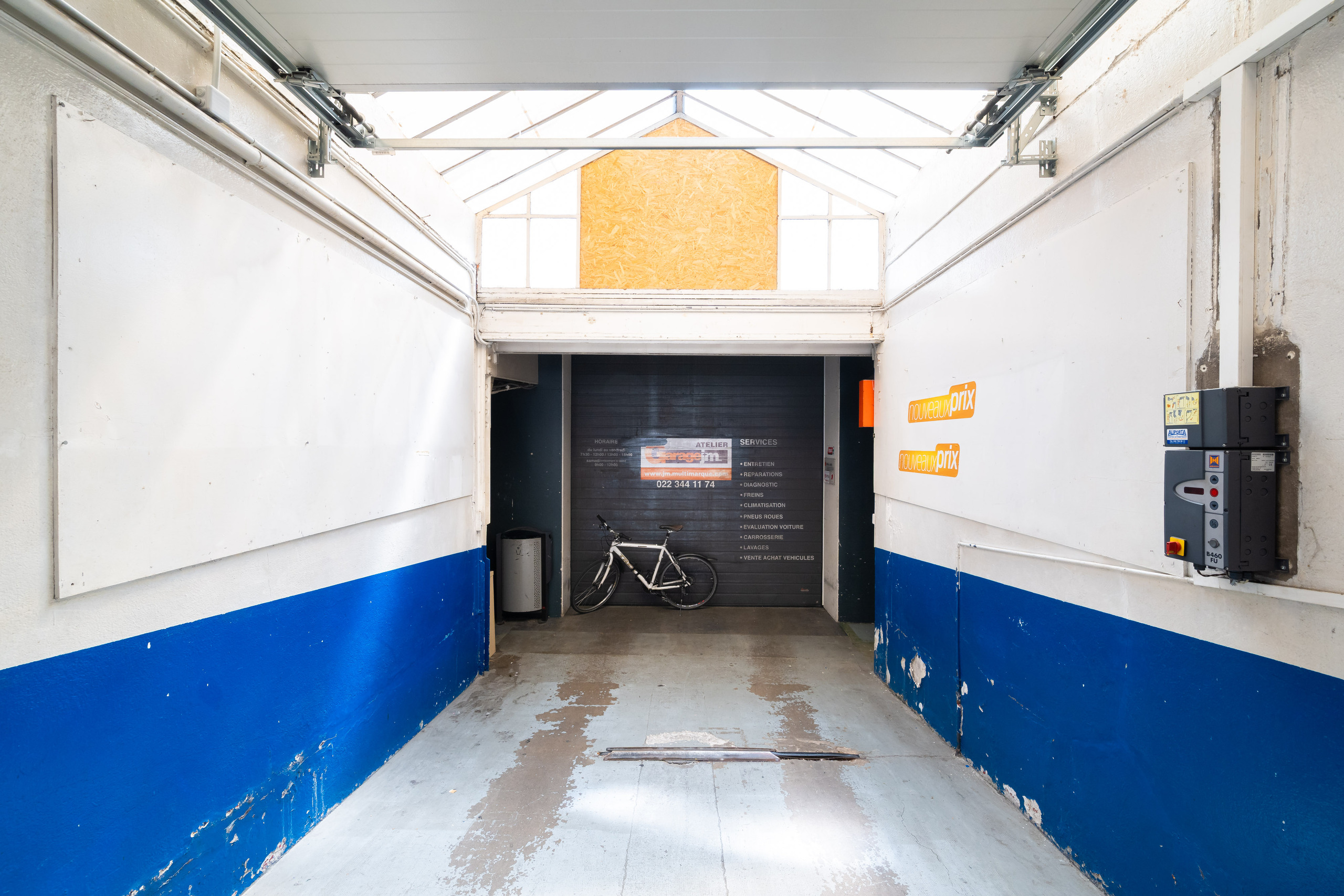 Interior view 7