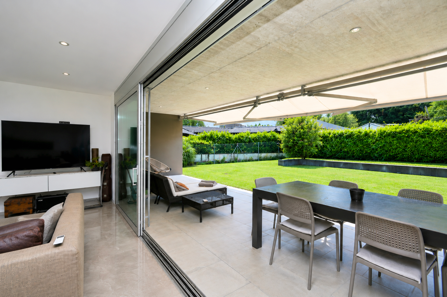 Interior view 6