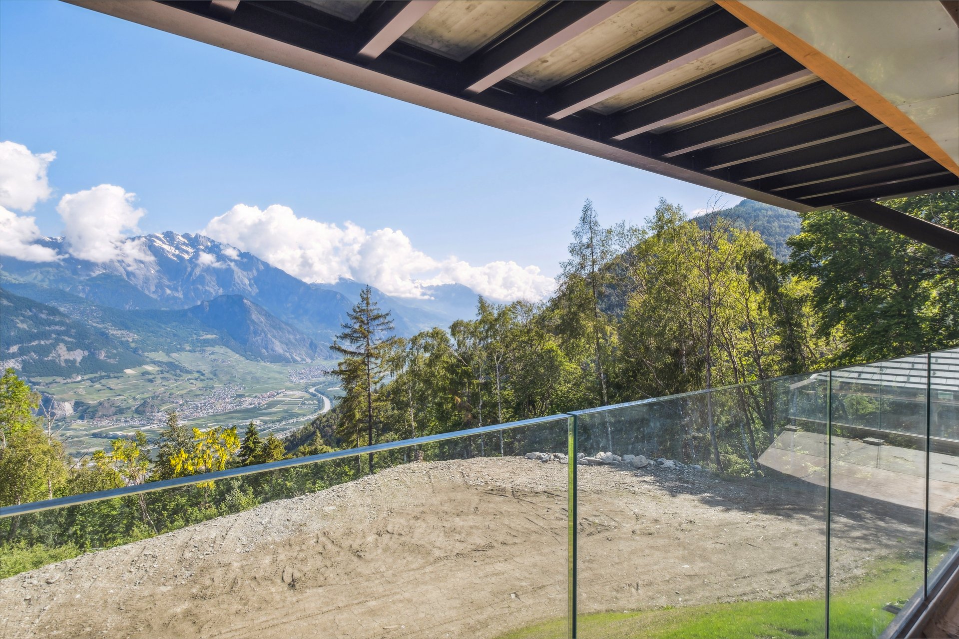 Appartement témoin similaire terminé en standing +