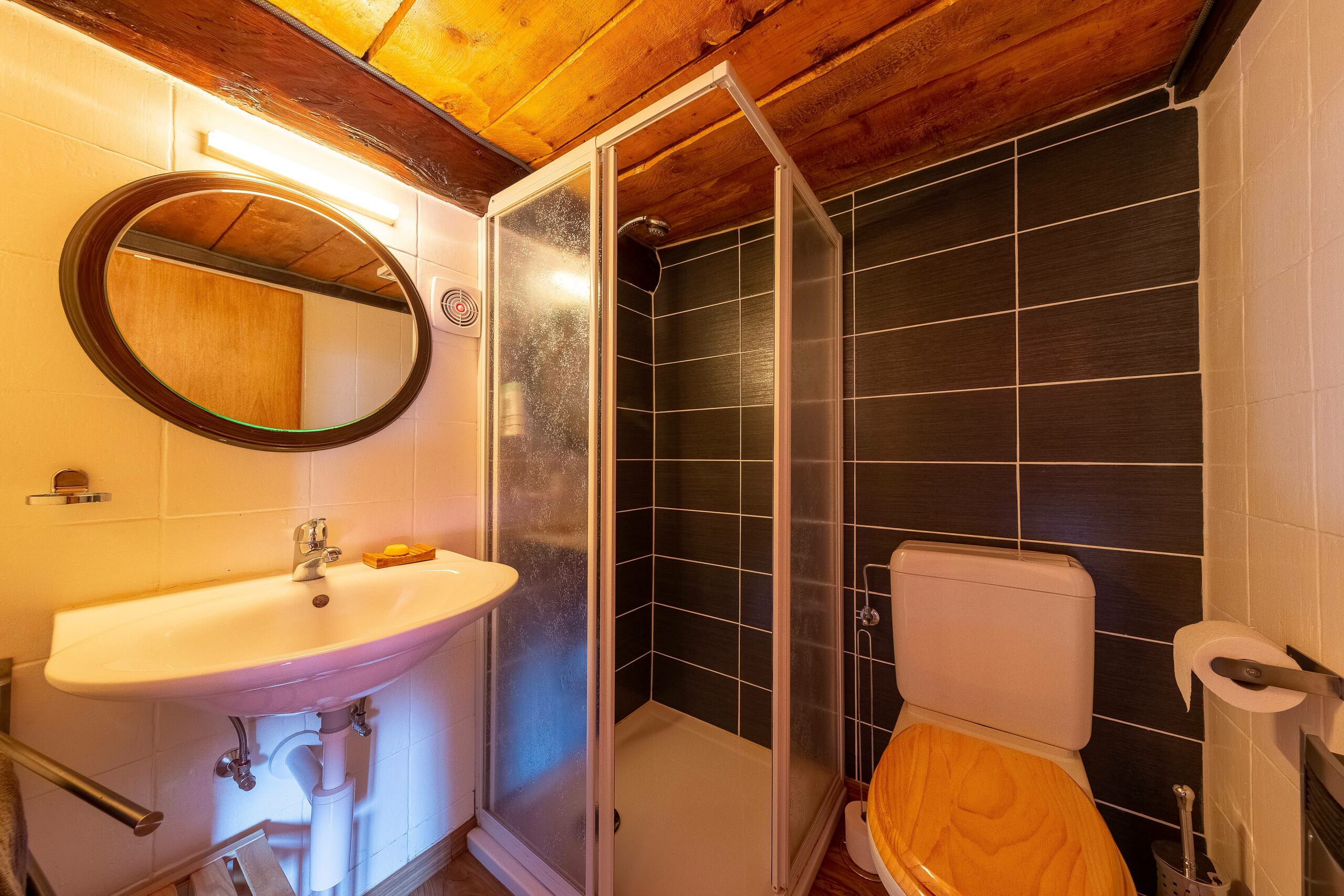 Interior view 12