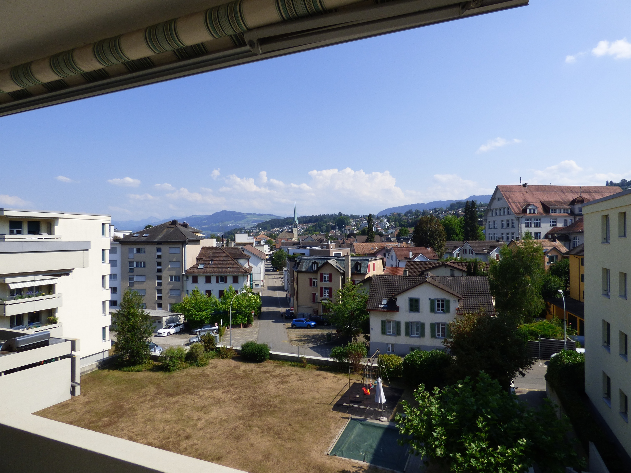 Photo 12