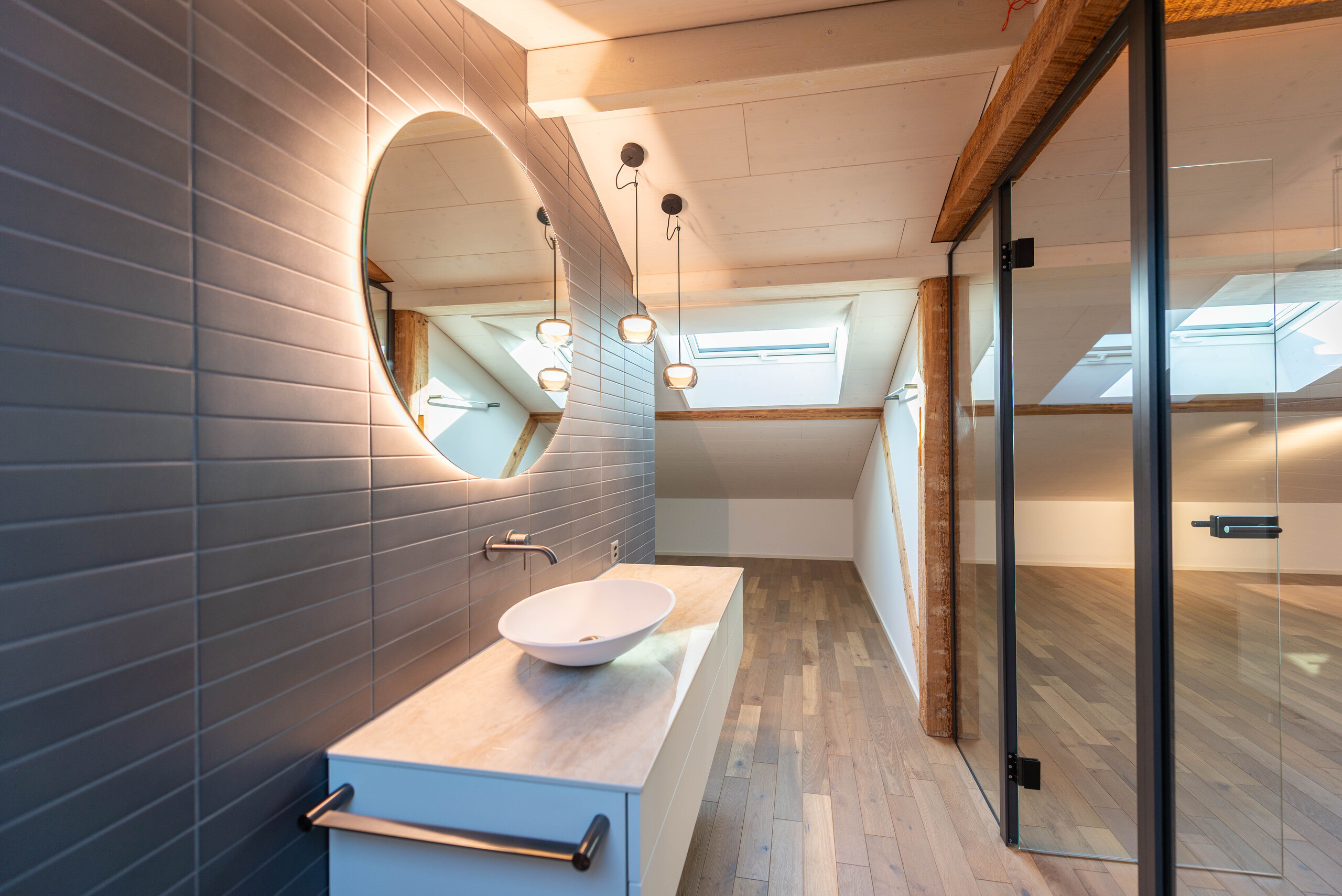Bad zu Loft im Dachgeschoss
