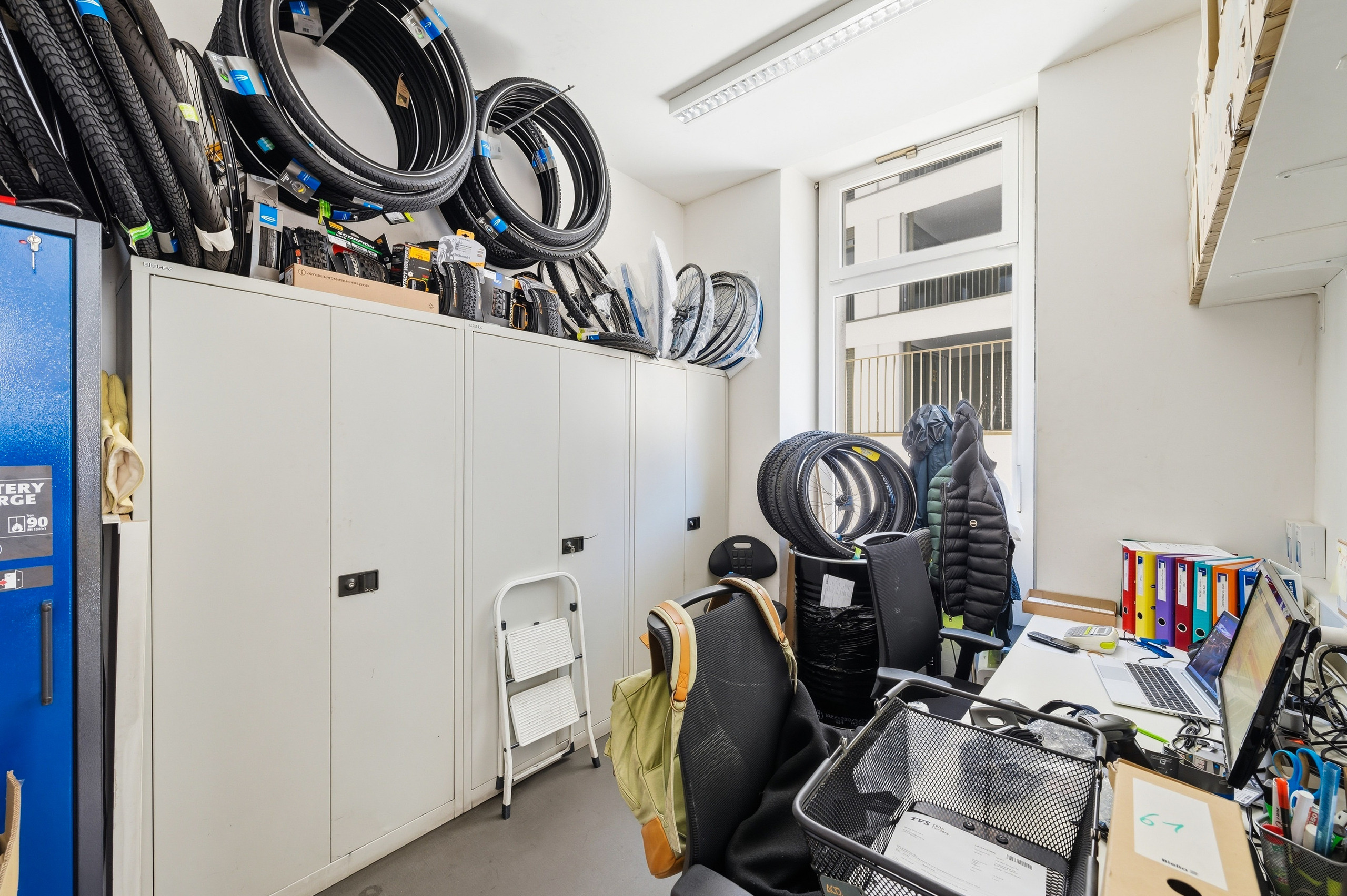 Interior view 6