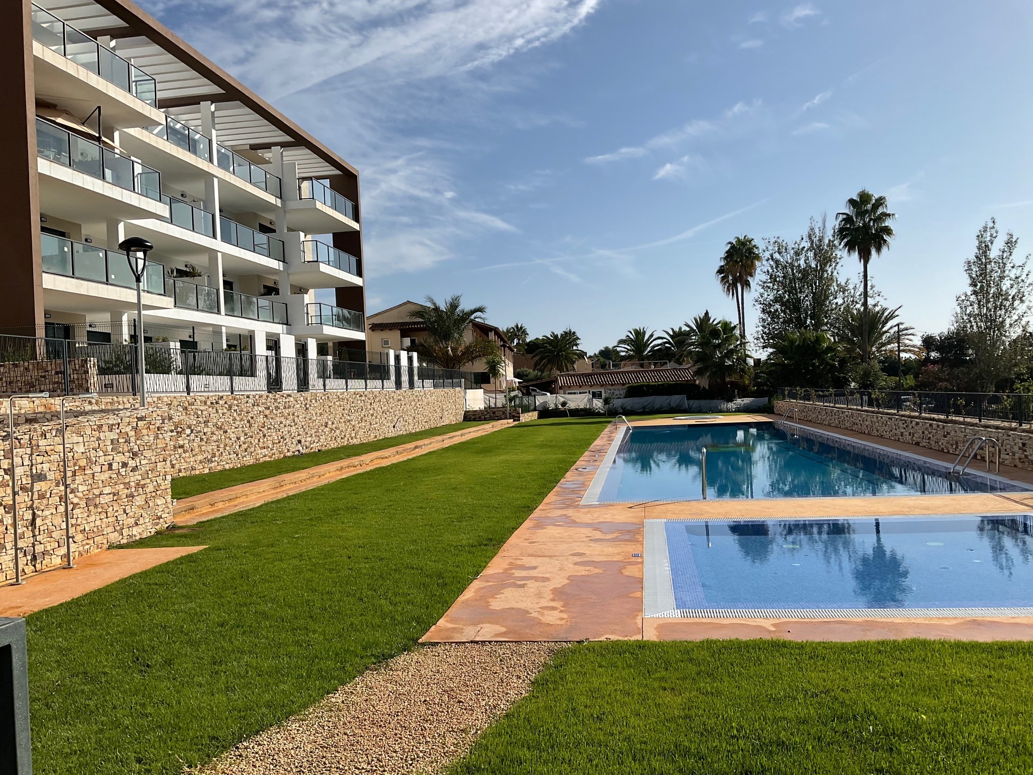 Herzlich Willkommen in Essence of Sa Cala, eine Wohnanlage im Nordosten Mallorcas