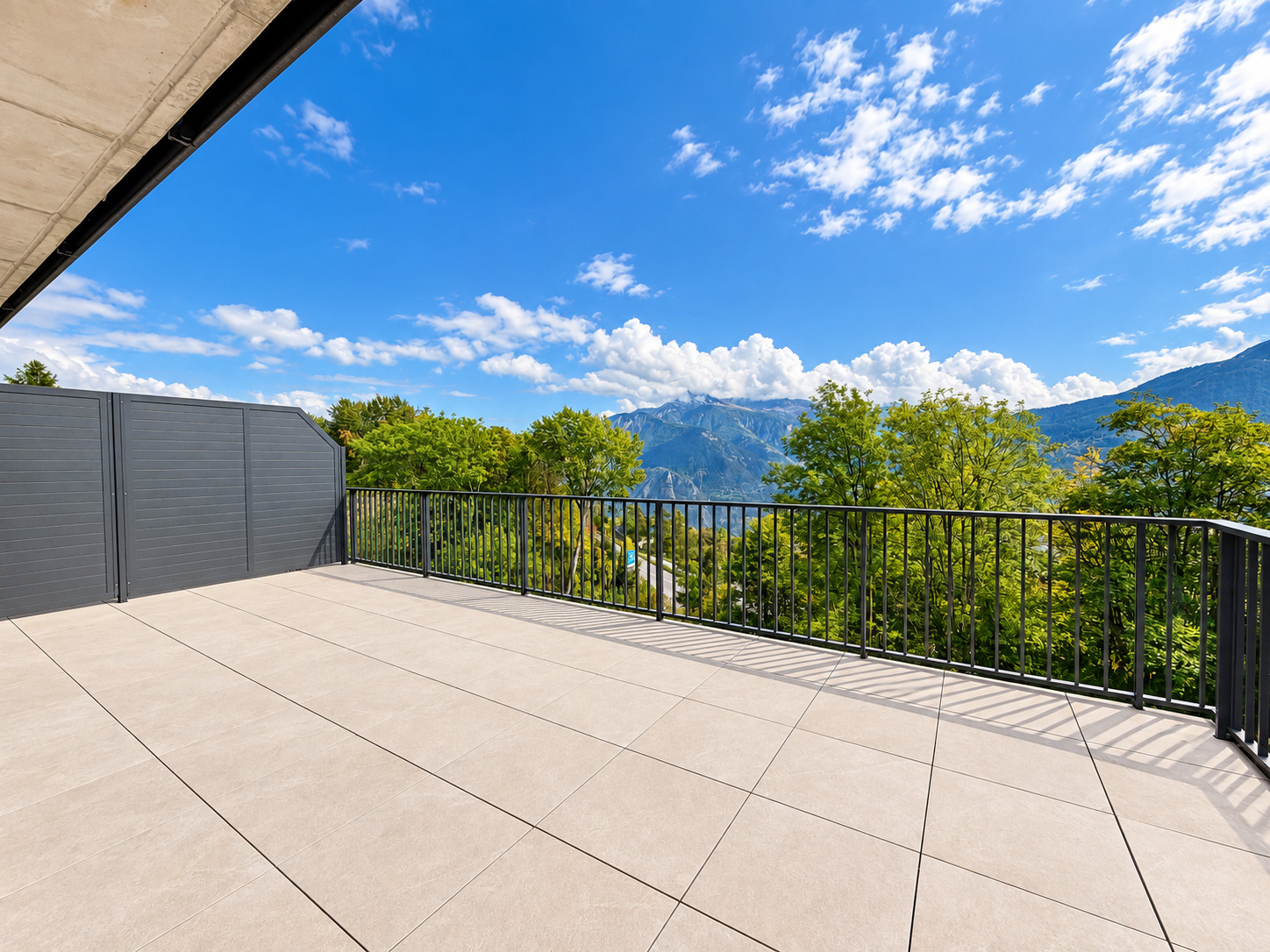 Exterior view 9