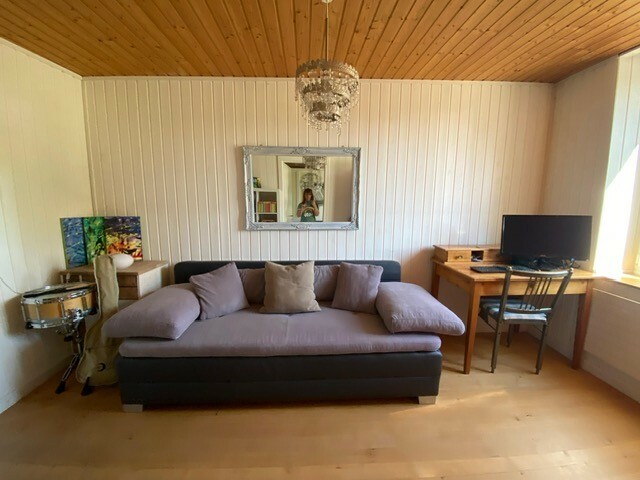 Interior view 4
