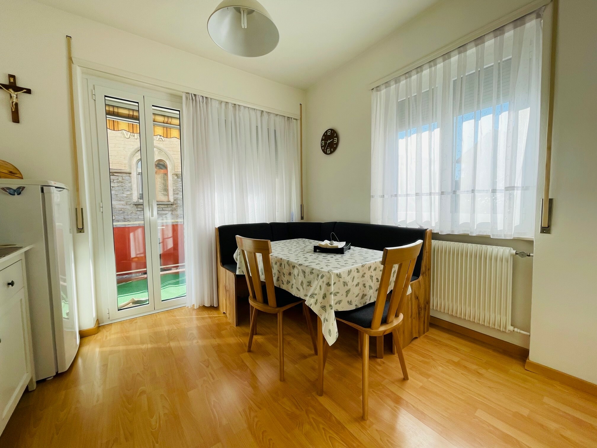 EG 3-Zimmer Wohnung Via Gottardo 52 Essbereich EG 3-Zimmer Wohnung Via Gottardo 52 Essbereich