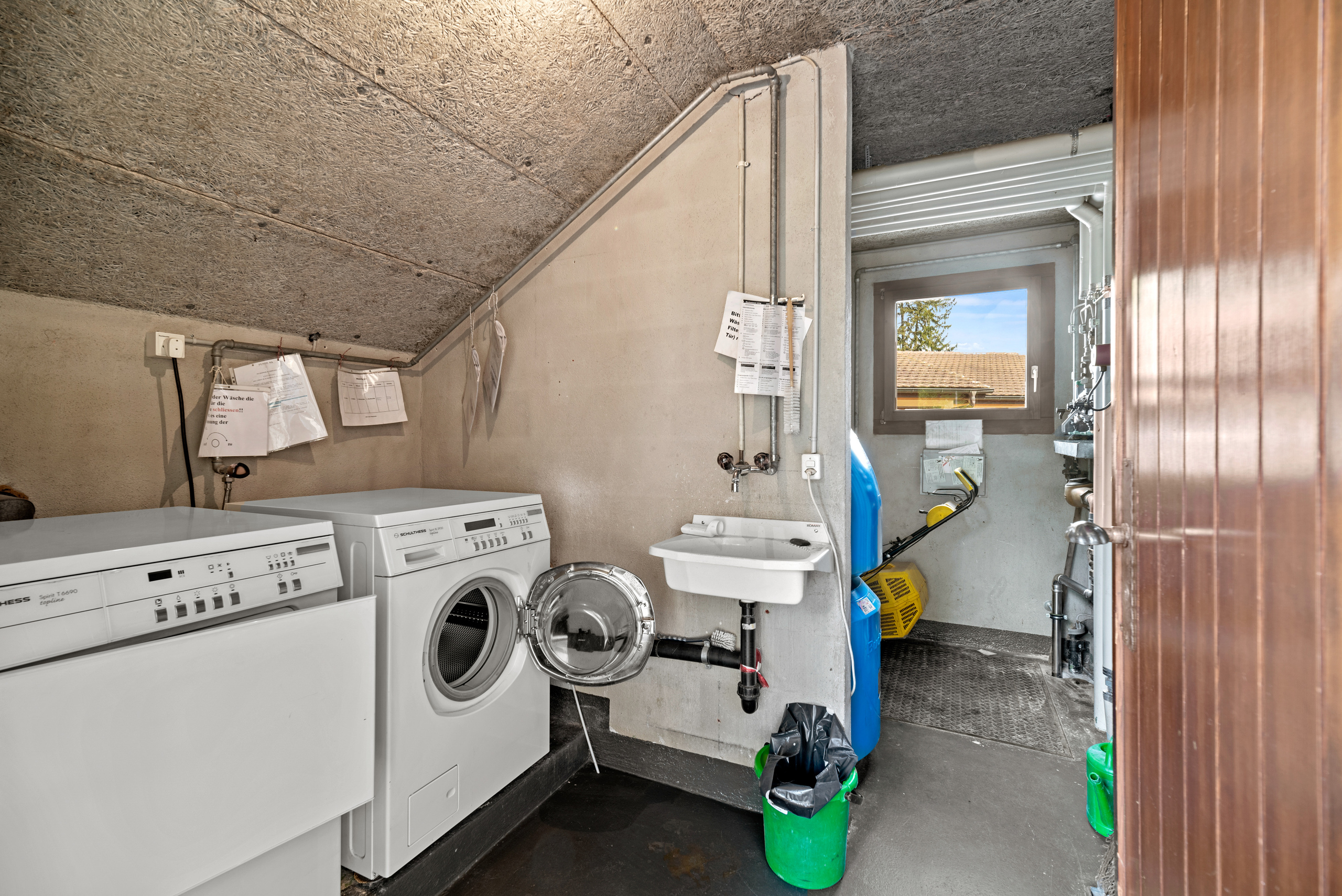 Buanderie commune Buanderie commune