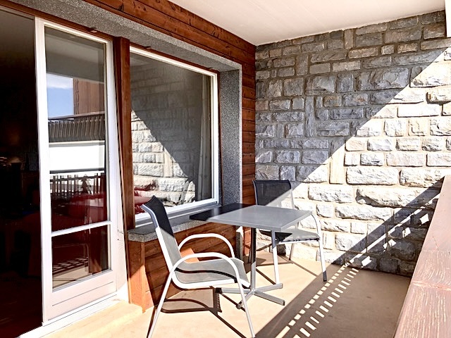 Interior view 10