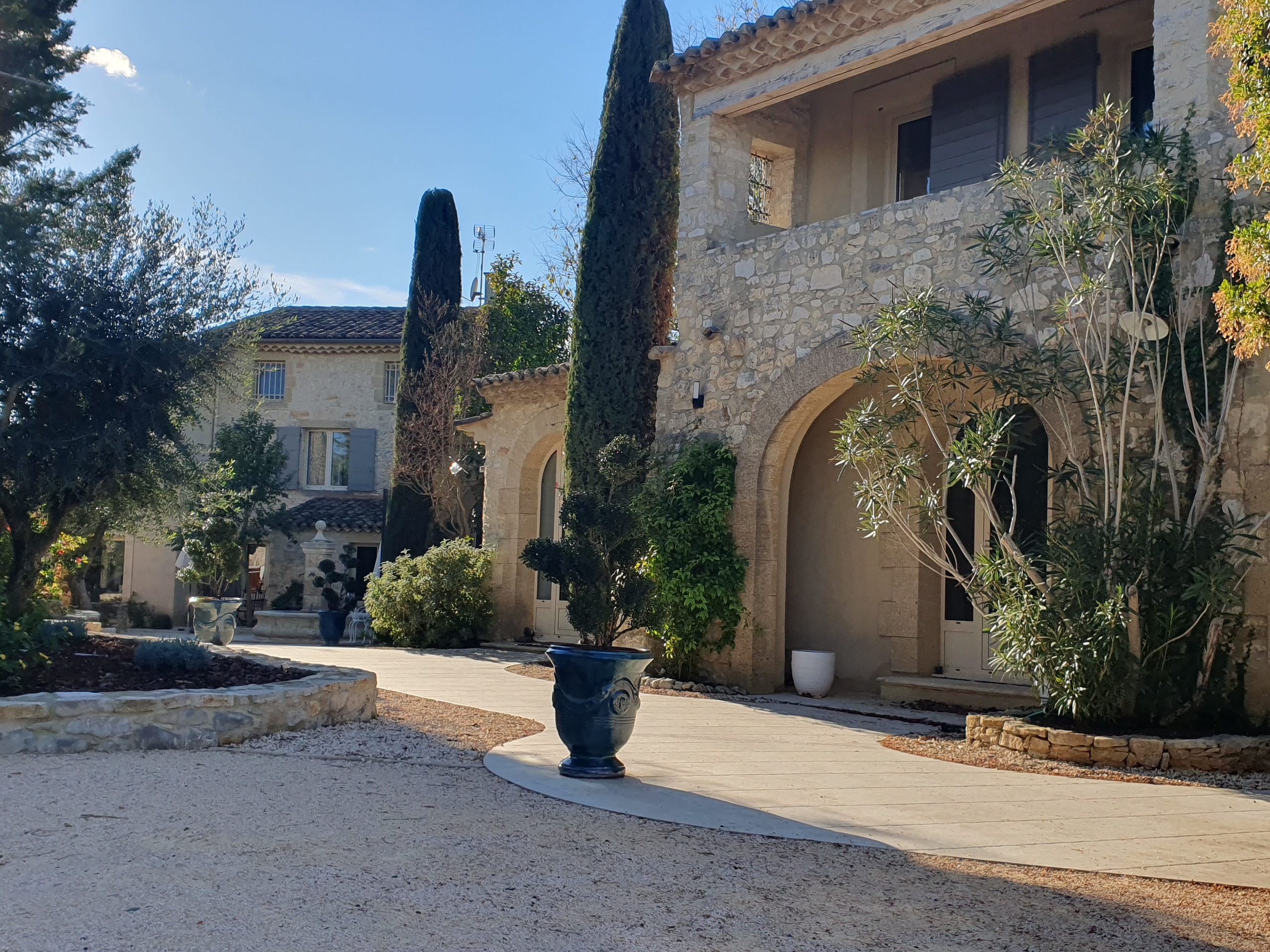 Exterior view 2