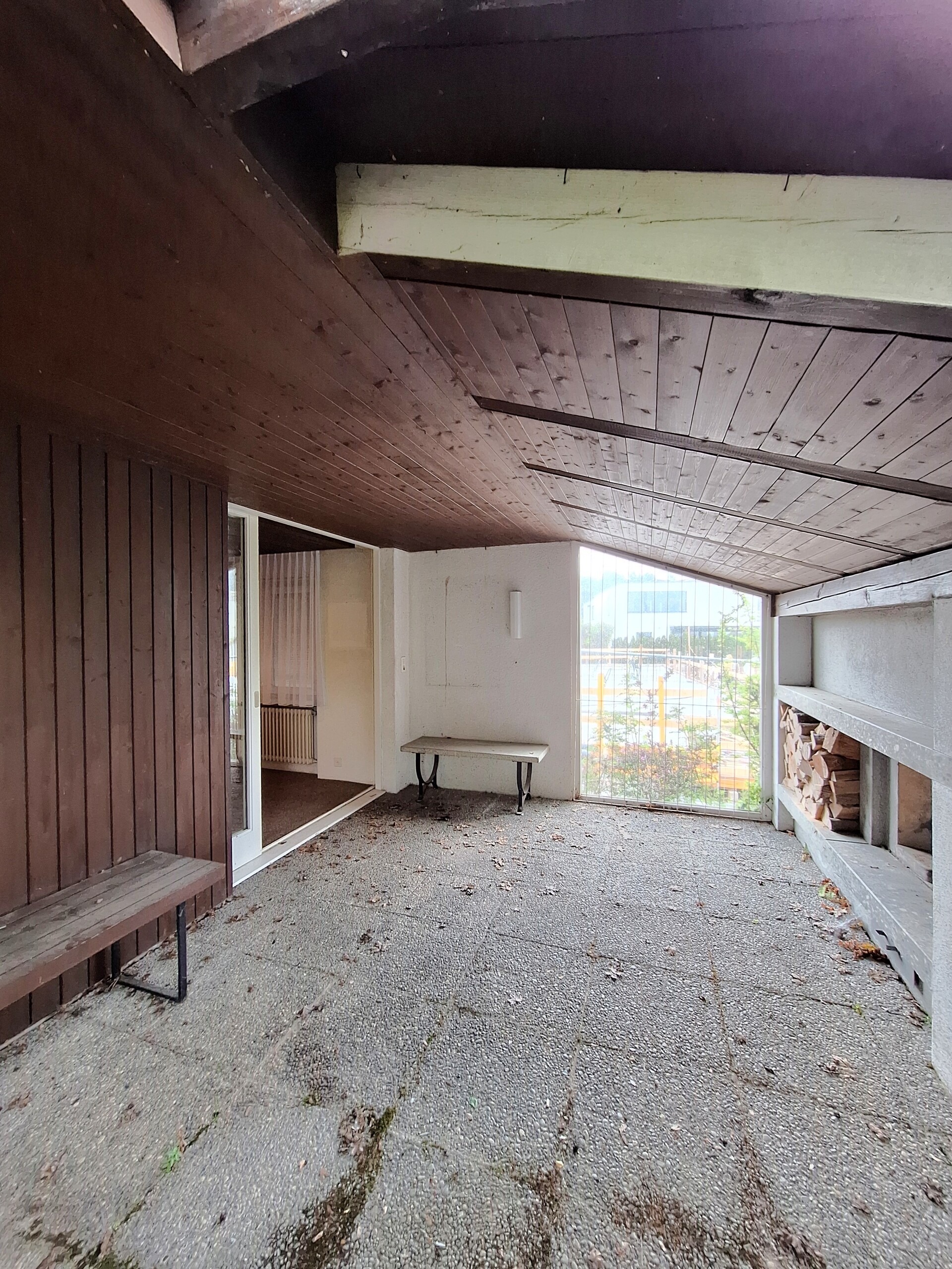 Interior view 6