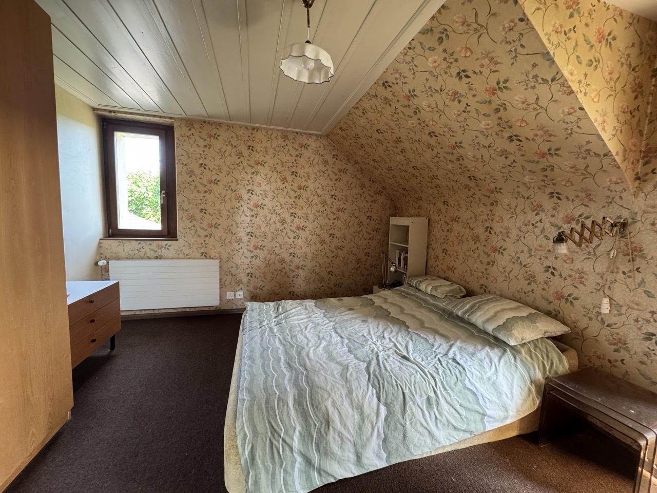 Chambre 3 - 1er étage Chambre 3 - 1er étage