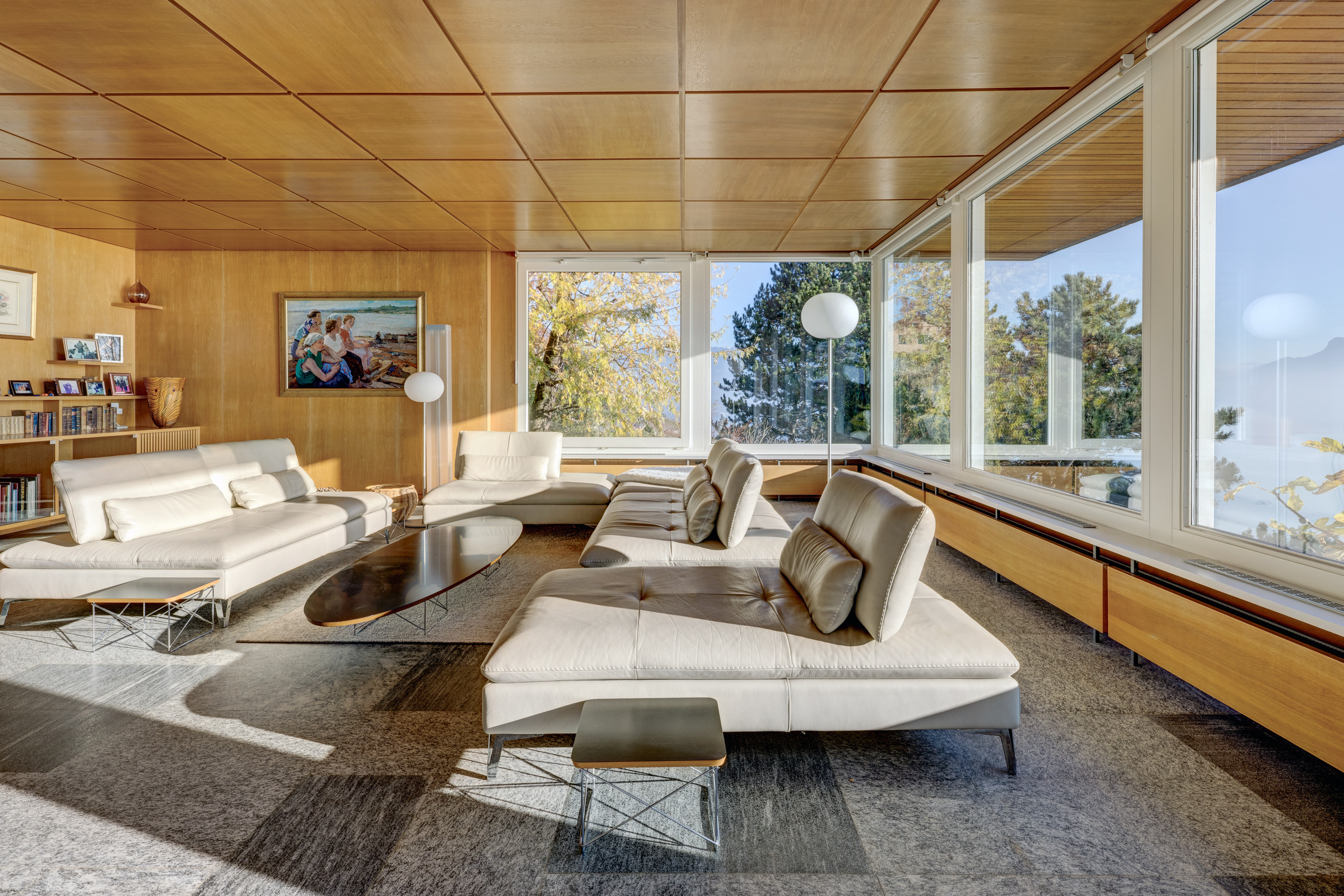 le très généreux salon avec une vue époustouflante le très généreux salon avec une vue époustouflante