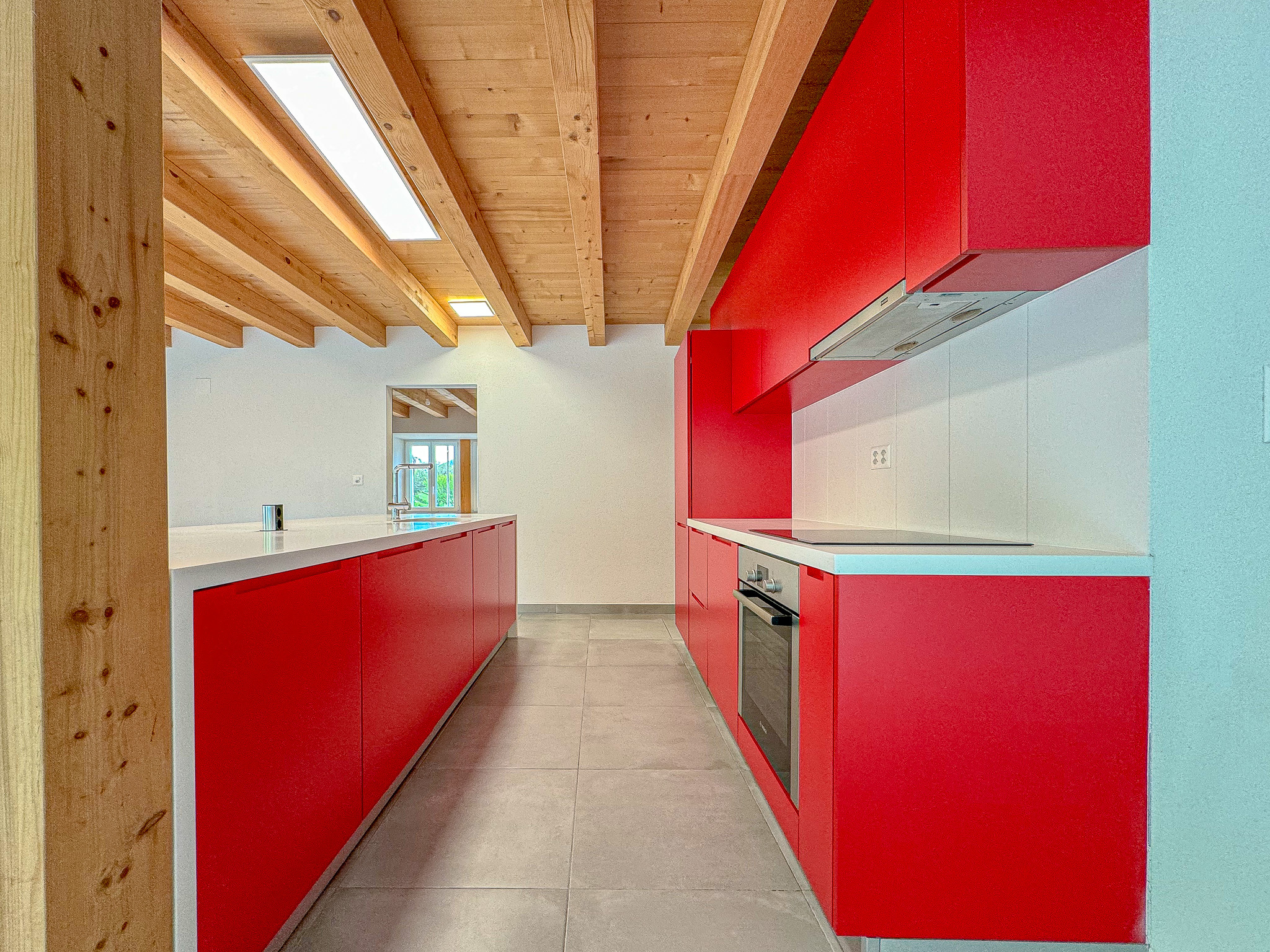 Duplex de 6 pces - cuisine ouverte Duplex de 6 pces - cuisine ouverte