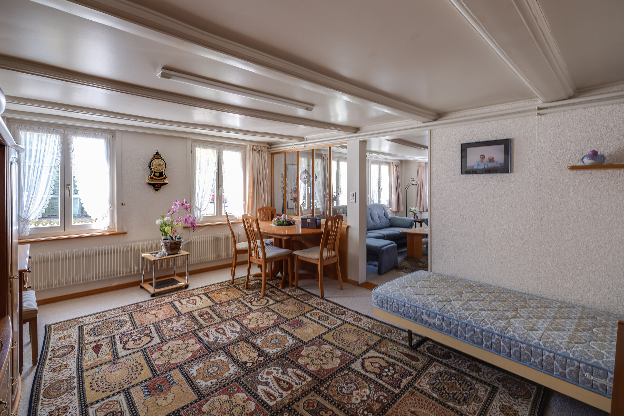 WOHNUNG 1 - WOHNZIMMER WOHNUNG 1 - WOHNZIMMER