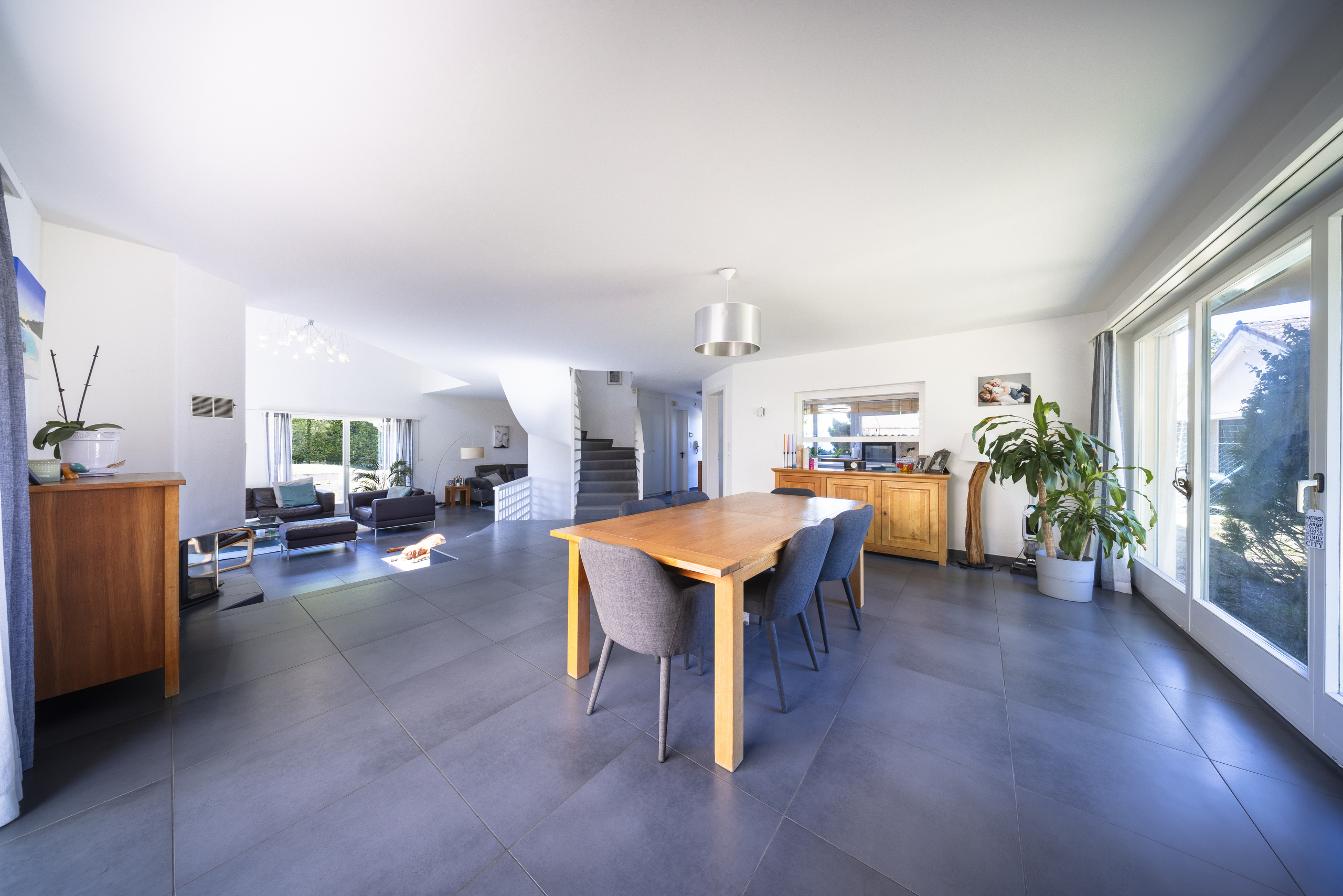 Interior view 2