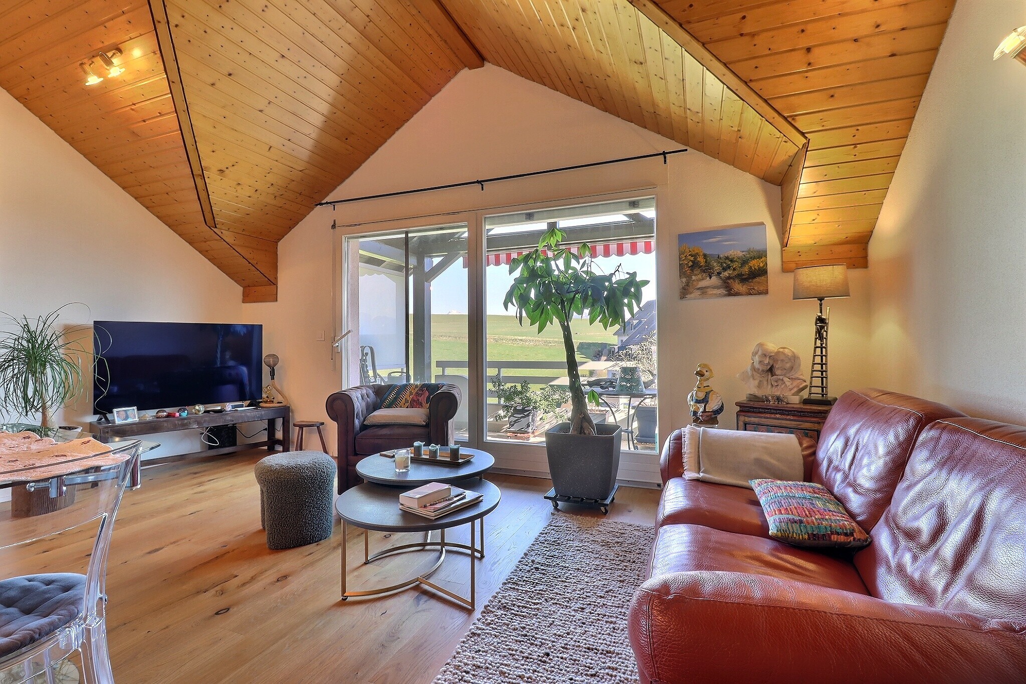 Interior view 3