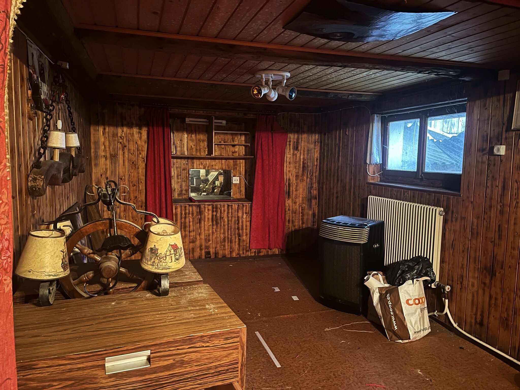 Carnotzet intérieur. Carnotzet intérieur.