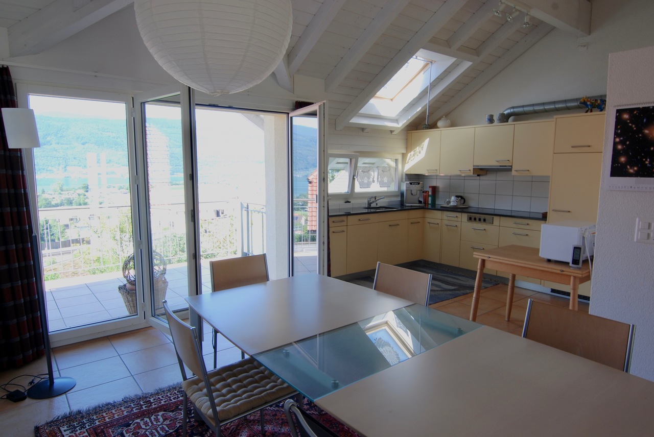 KÜCHE MIT ESSBEREICH