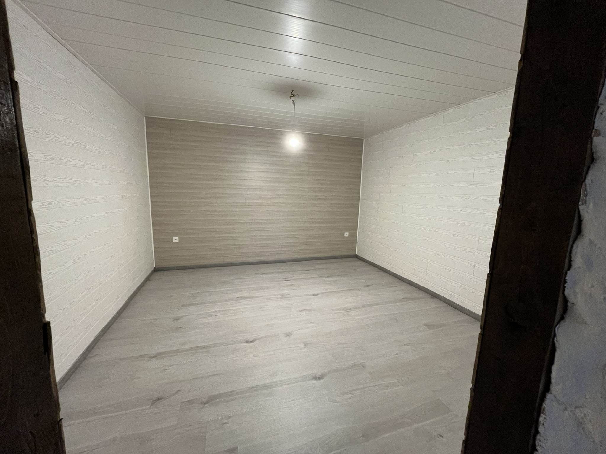 Chambre borgne du second logement.