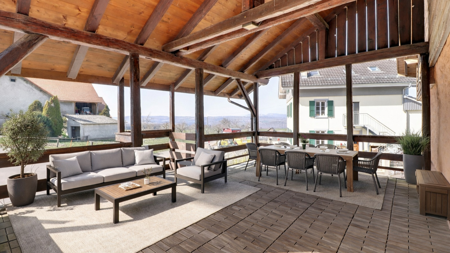 Appartement en triplex de 6.5 pièces - Terrasse