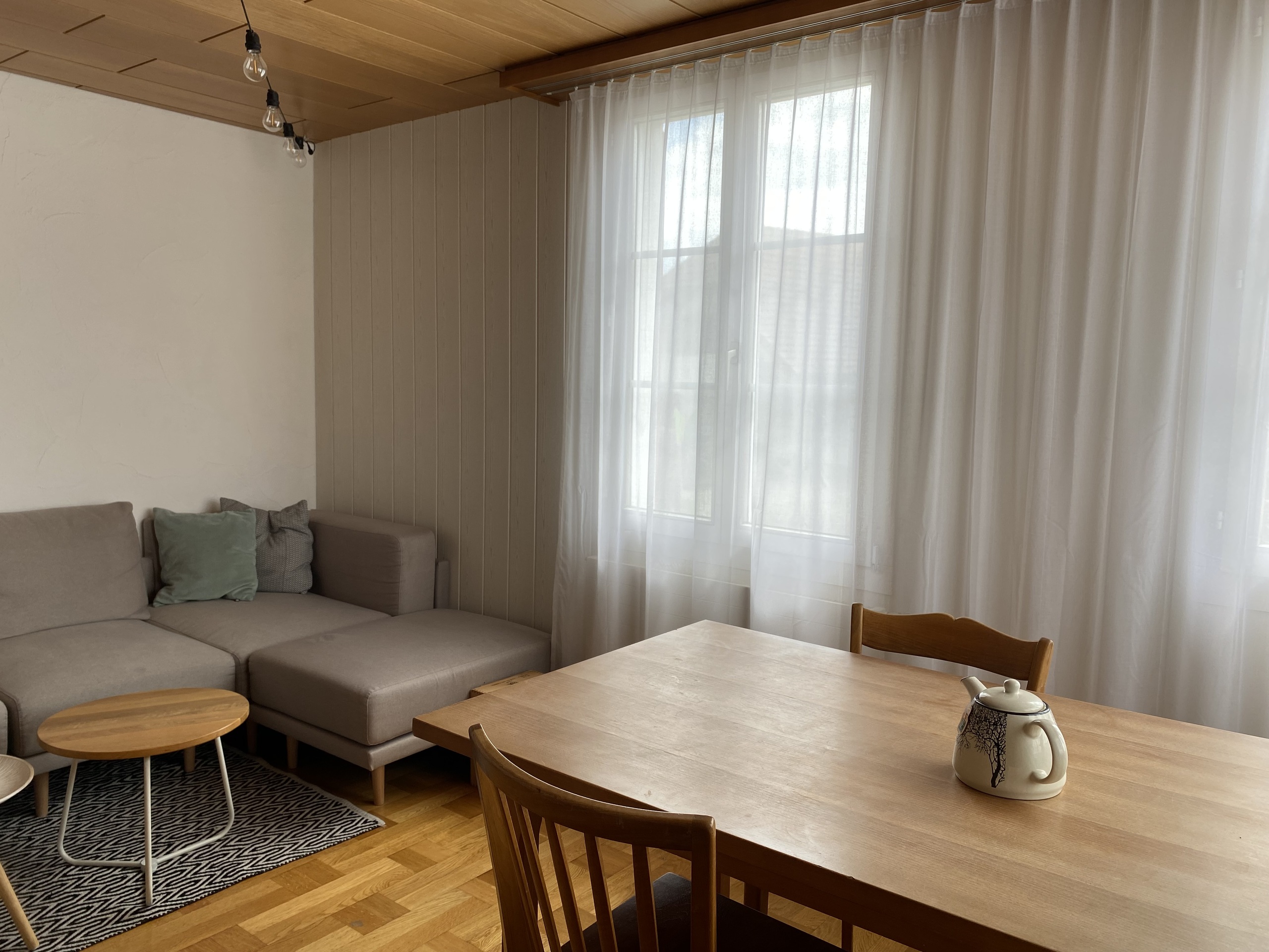 Erdgeschosswohnung: Wohnzimmer