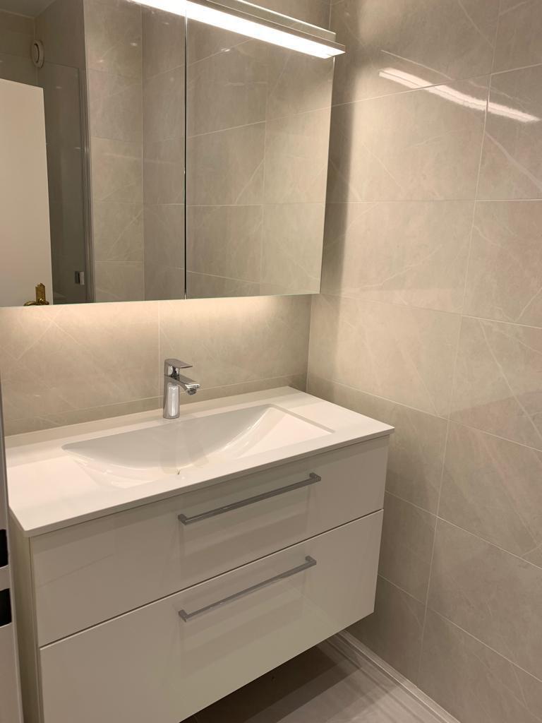 Interior view 9