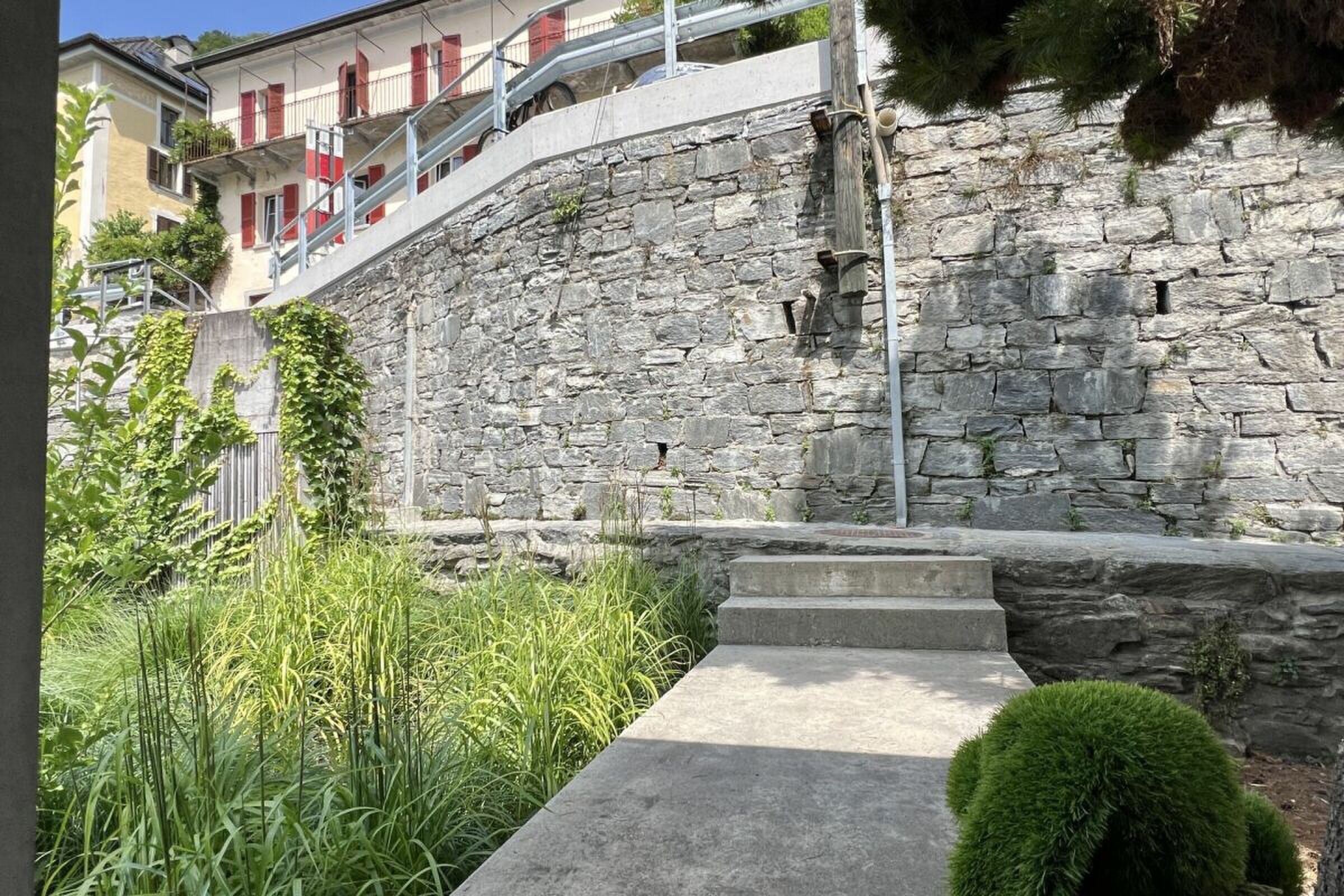 Photo 43
