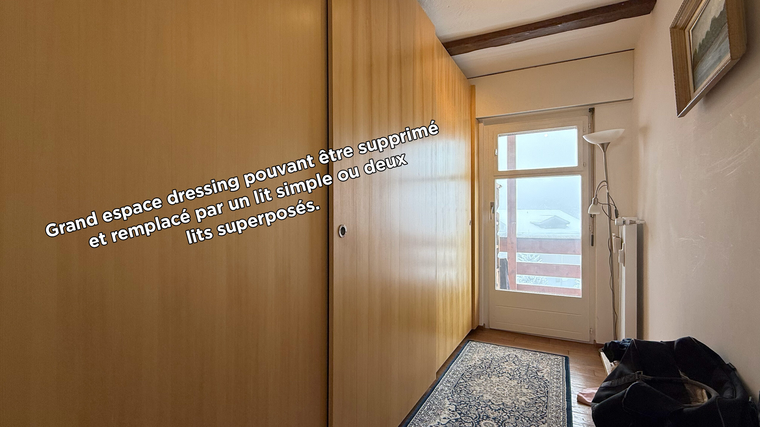 Chambre secondaire (actuellement transformé en dressing)